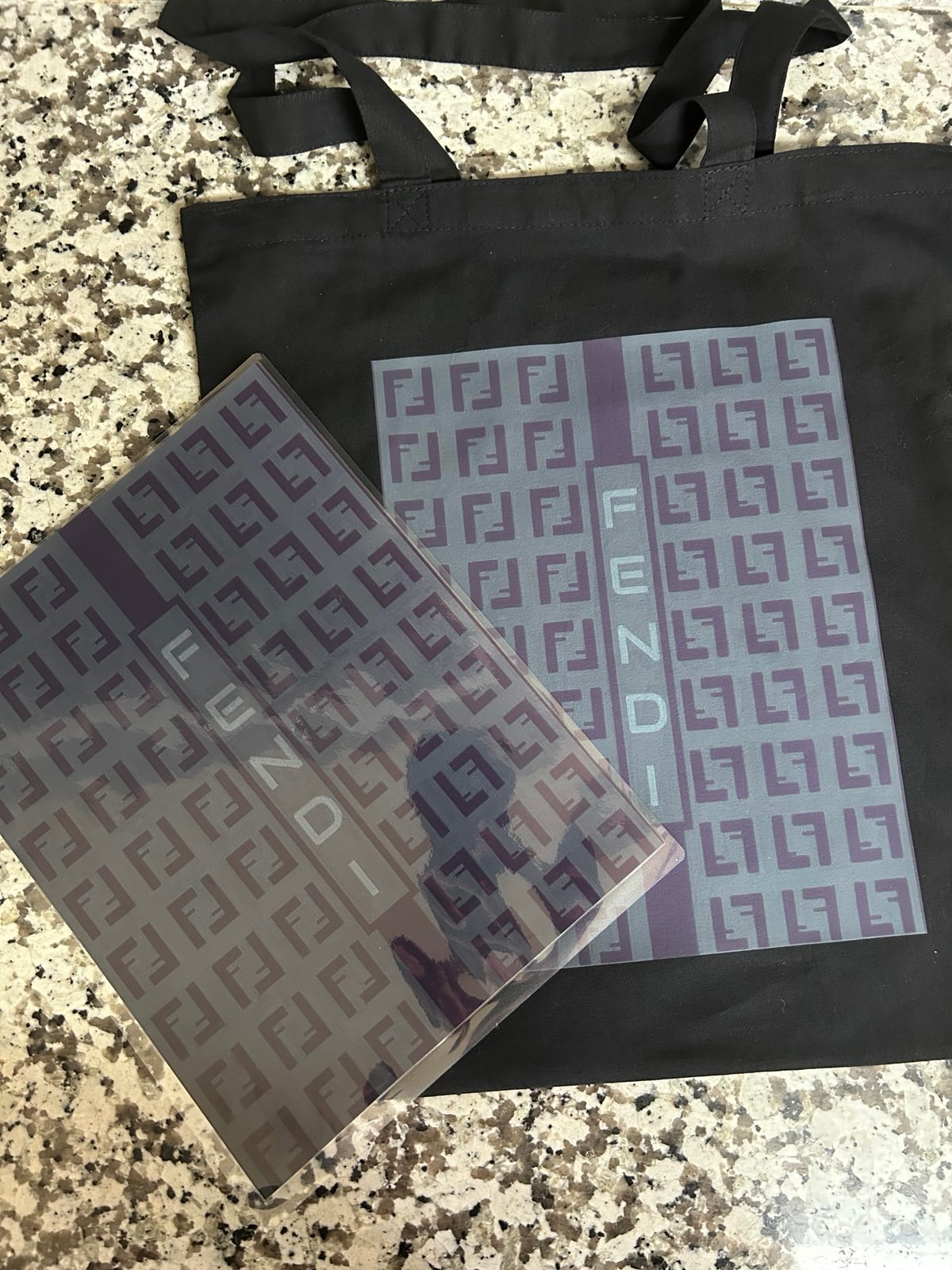 Tote bag with notebook