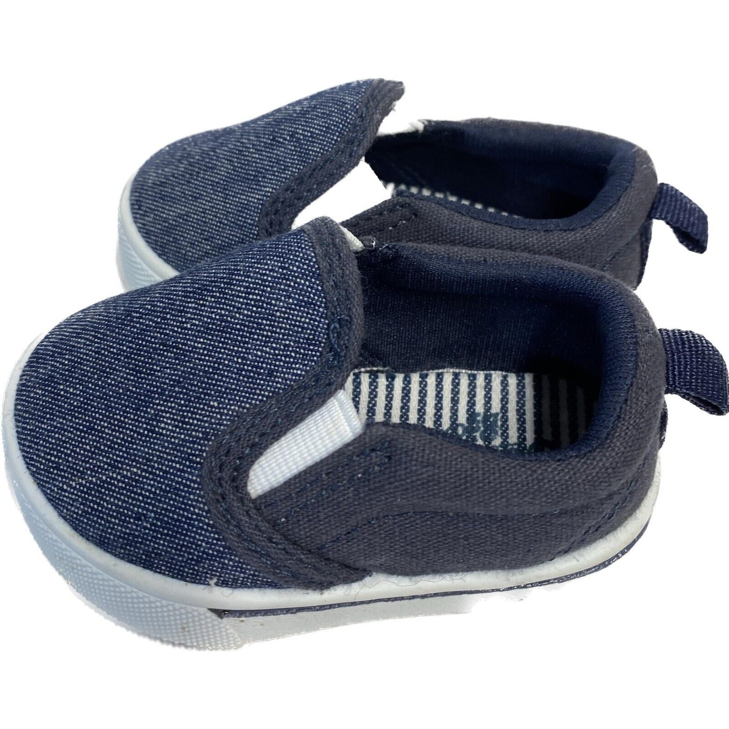 OshKosh Bgosh-B, Boys/Slip on Sneakers Shoes, Size 2. No Smoke Household