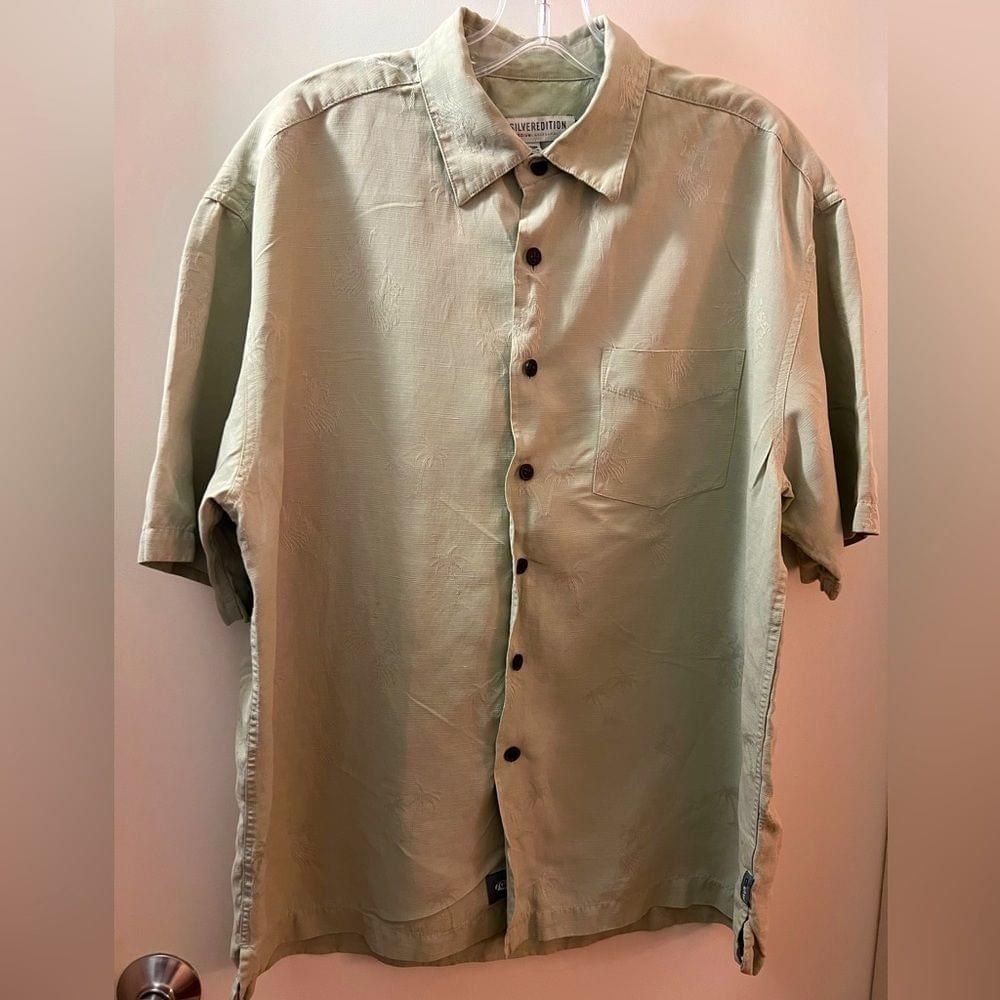 Men’s Quicksilver Aloha Button Down Shirt