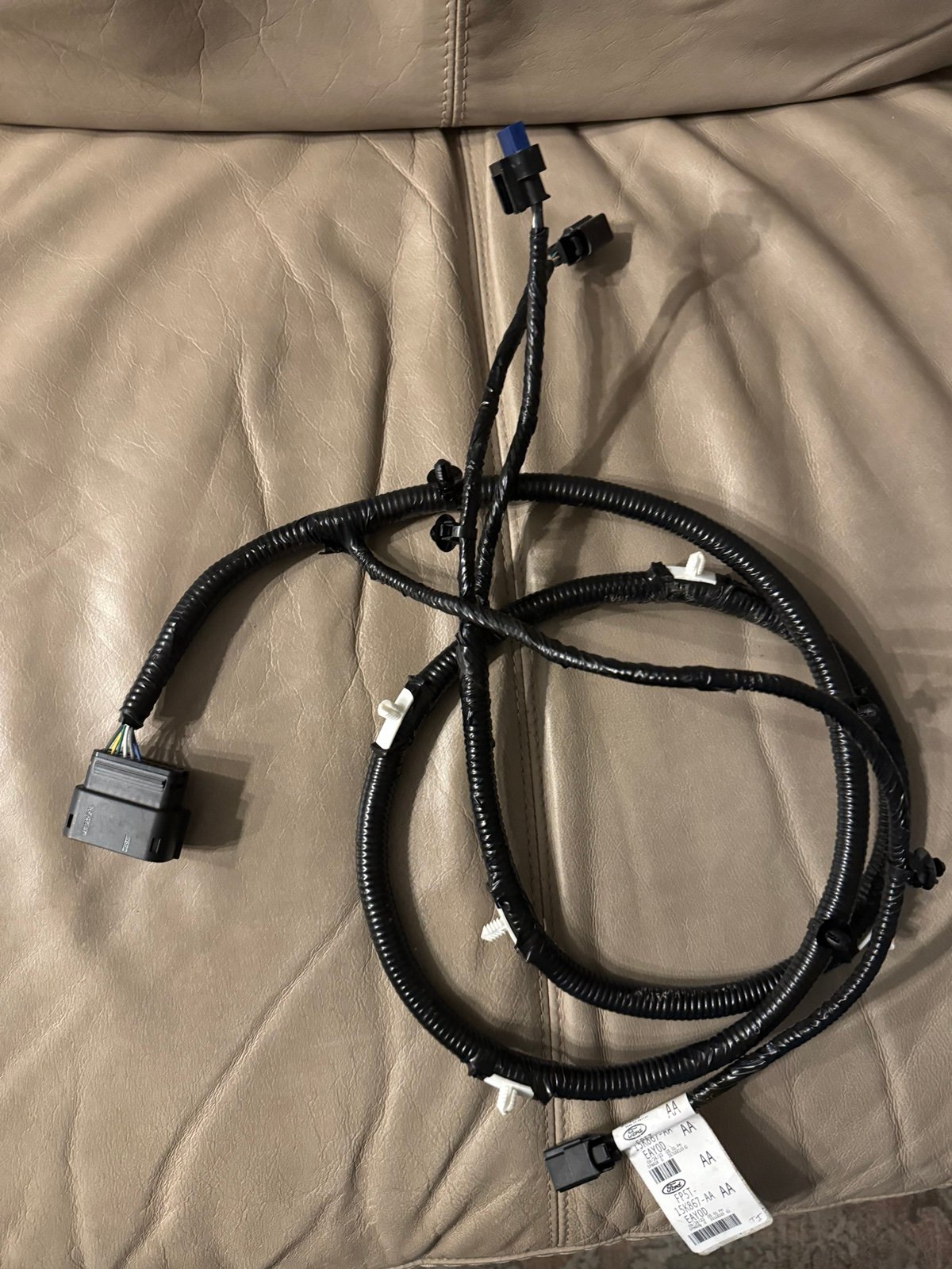 2013 Lincoln MKZ FRONT bumper harness