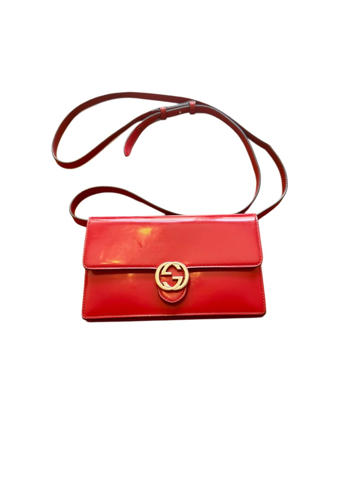 Gucci Raspberry Patent Leather Crossbody Bag with GG logo