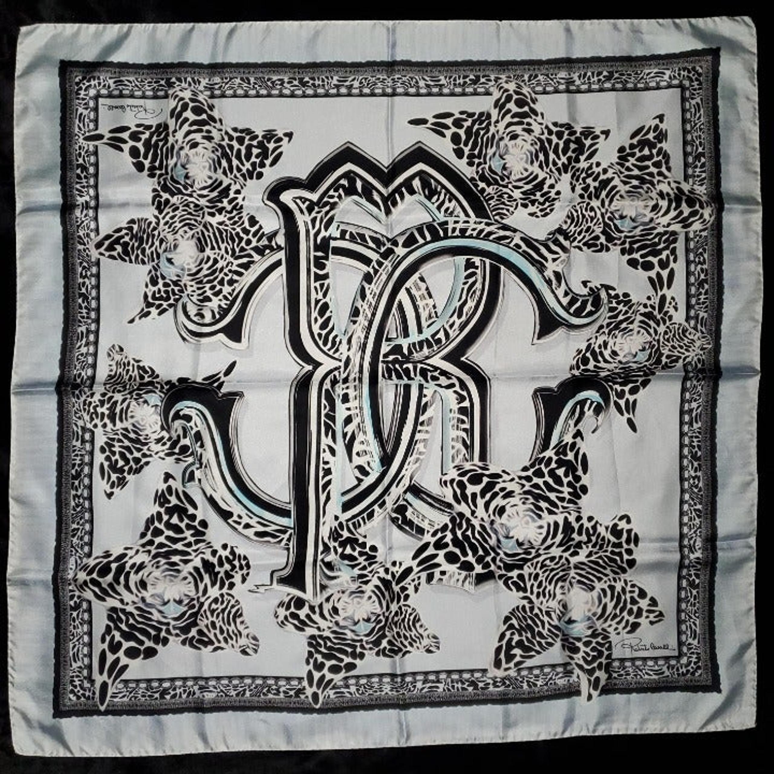 NWT DESIGNER - Roberto Cavalli Scarf