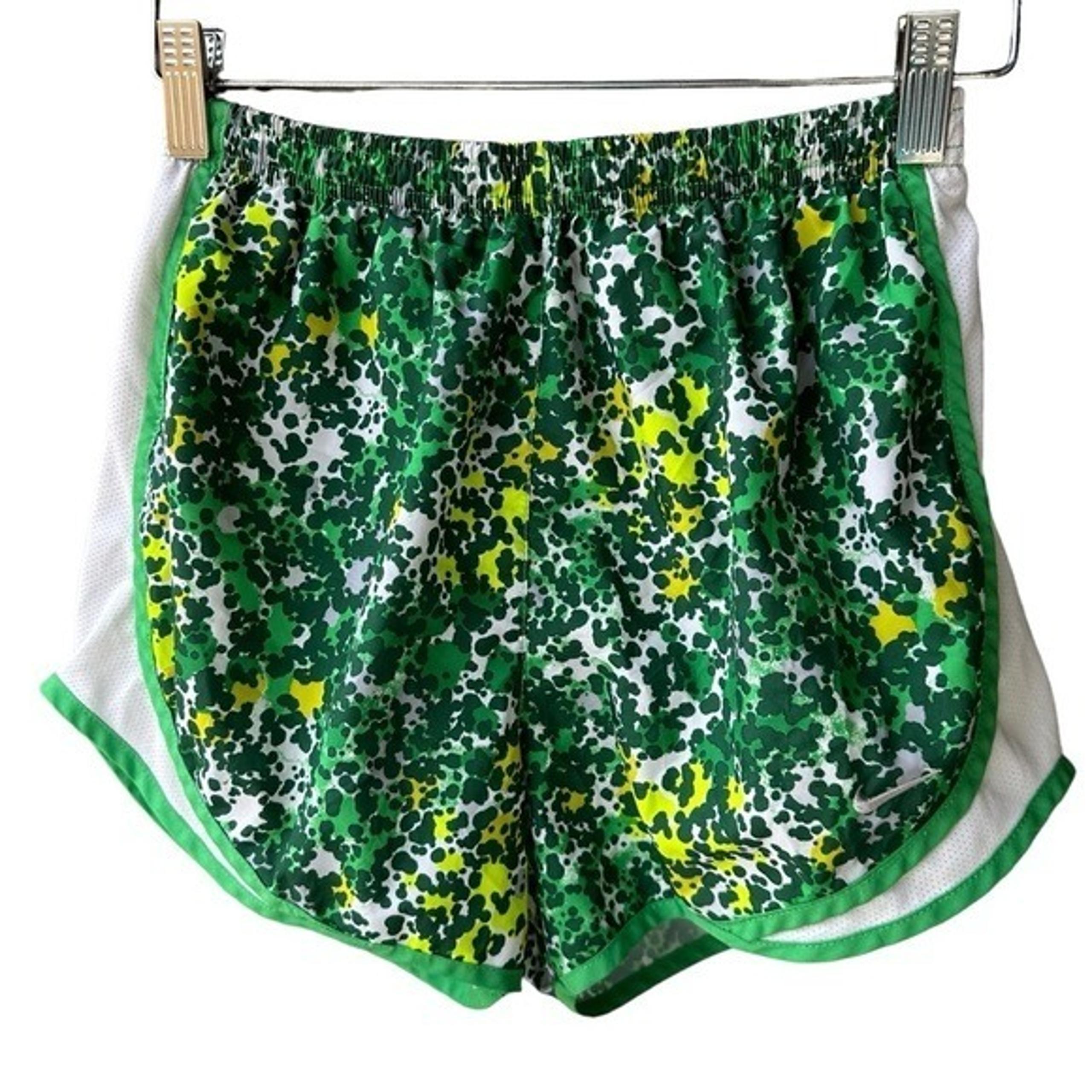 Nike Shorts Green White Grey Elastic Waist Liner Attached Run Athleisure Small