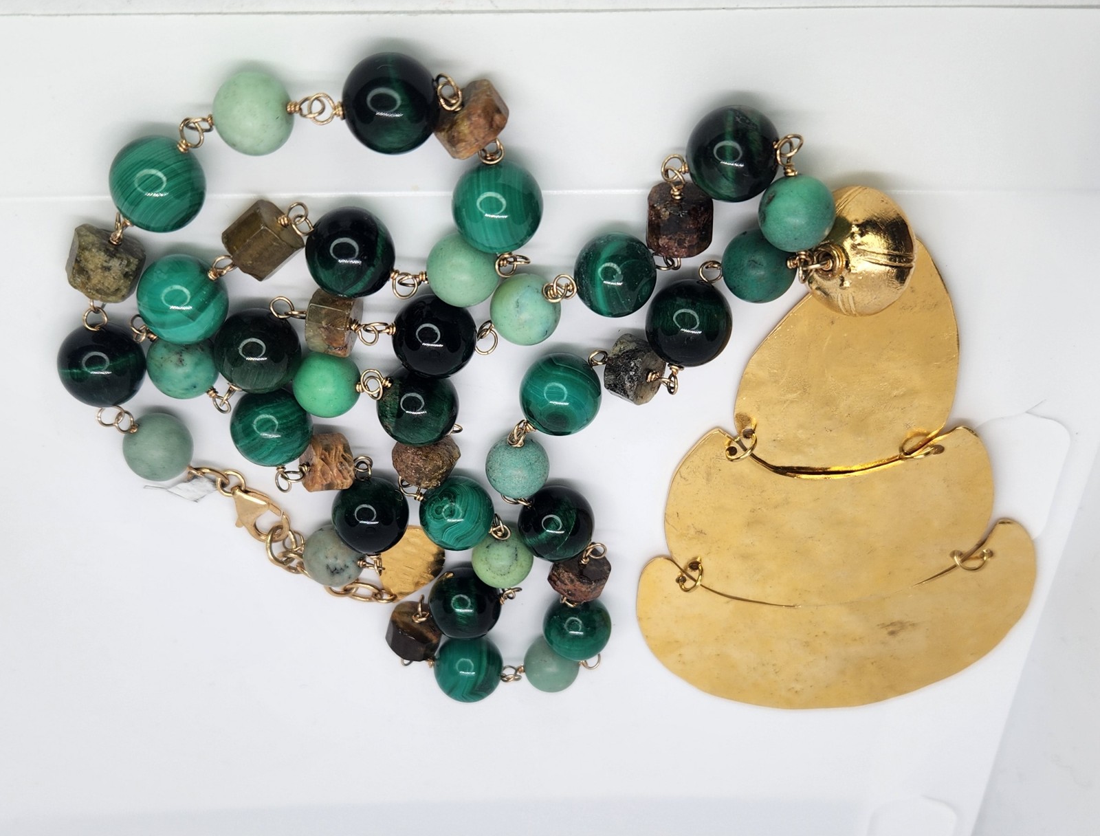 Devon Leigh DL Long Necklace Green Semi Precious Stones Large Gold Tone Pendant