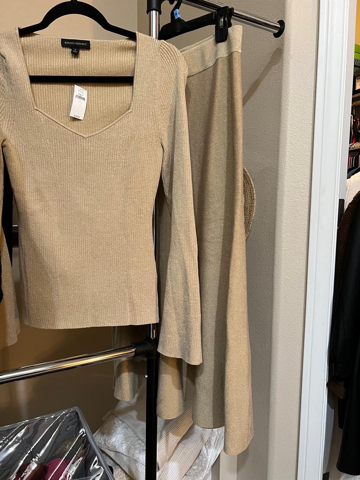 New Banana Republic set size S