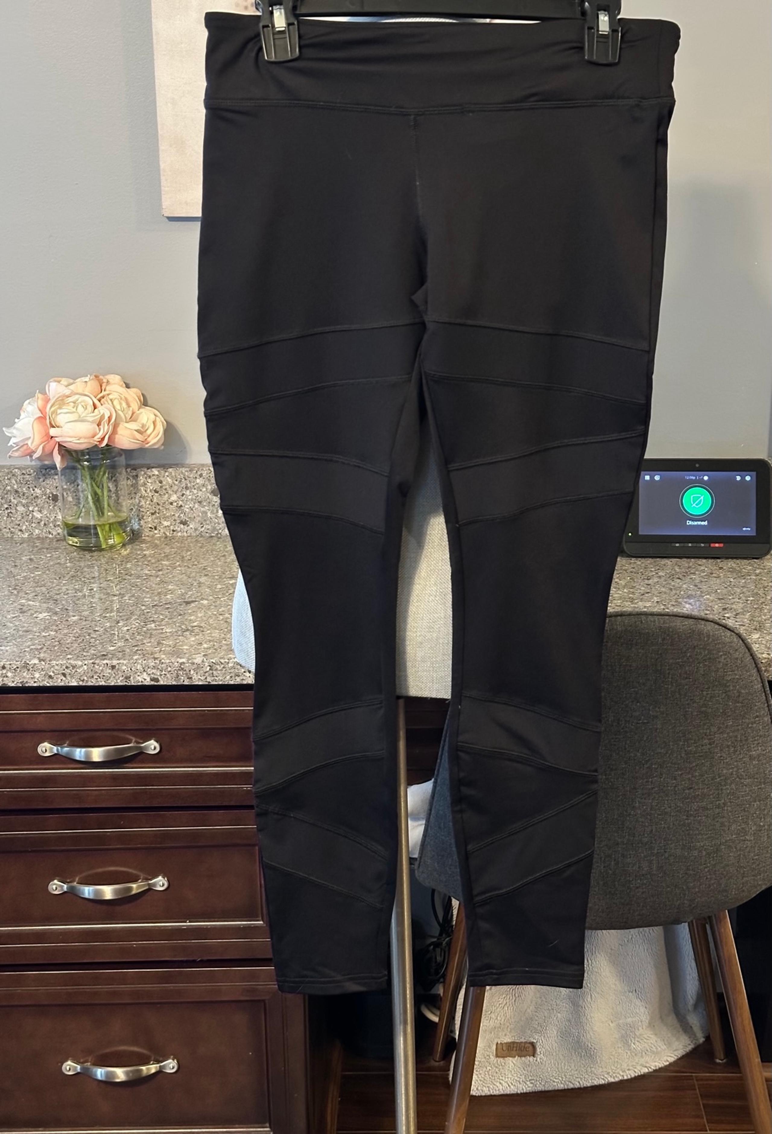 New NWT Women's Forever 21 Black full length athletic leggings size large