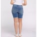 NWT Womens Seven7 Jeans Sunset Bermuda 9” Denim Medium Wash Jean Shorts - Sz 8
