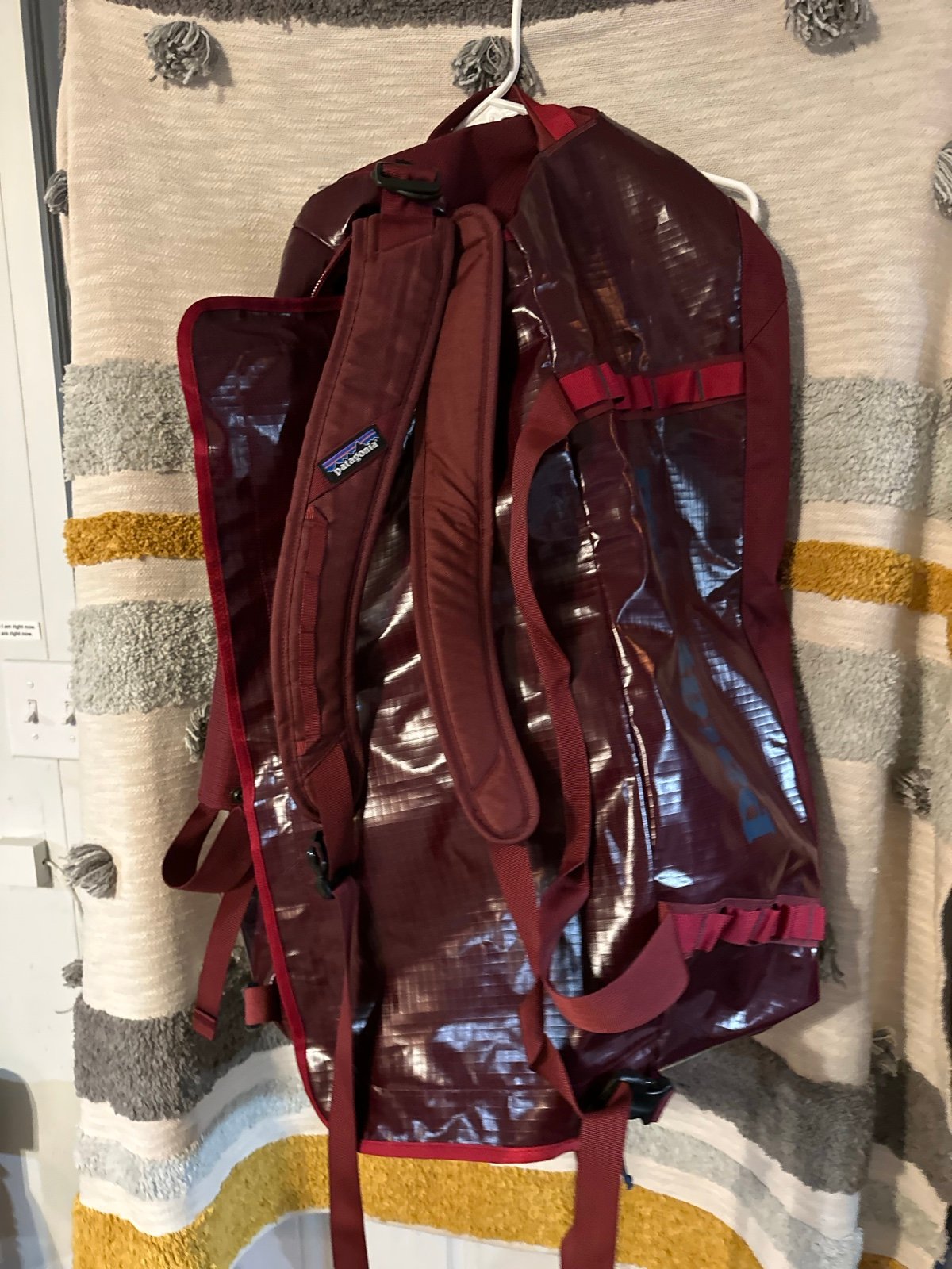 Patagonia Black Hole Duffel 70L - Wax Red - detail