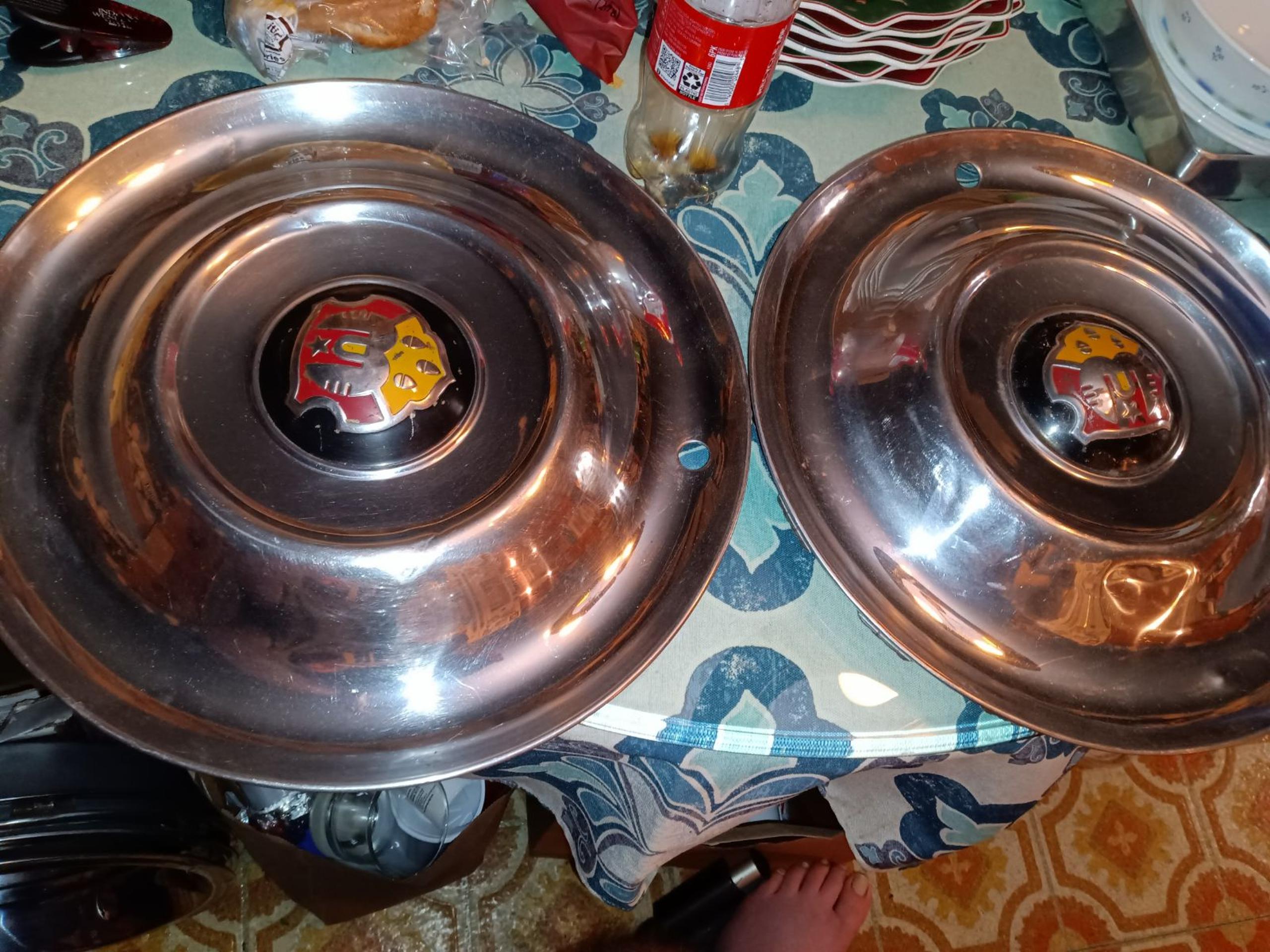 2-15" Oldsmobile hubcaps