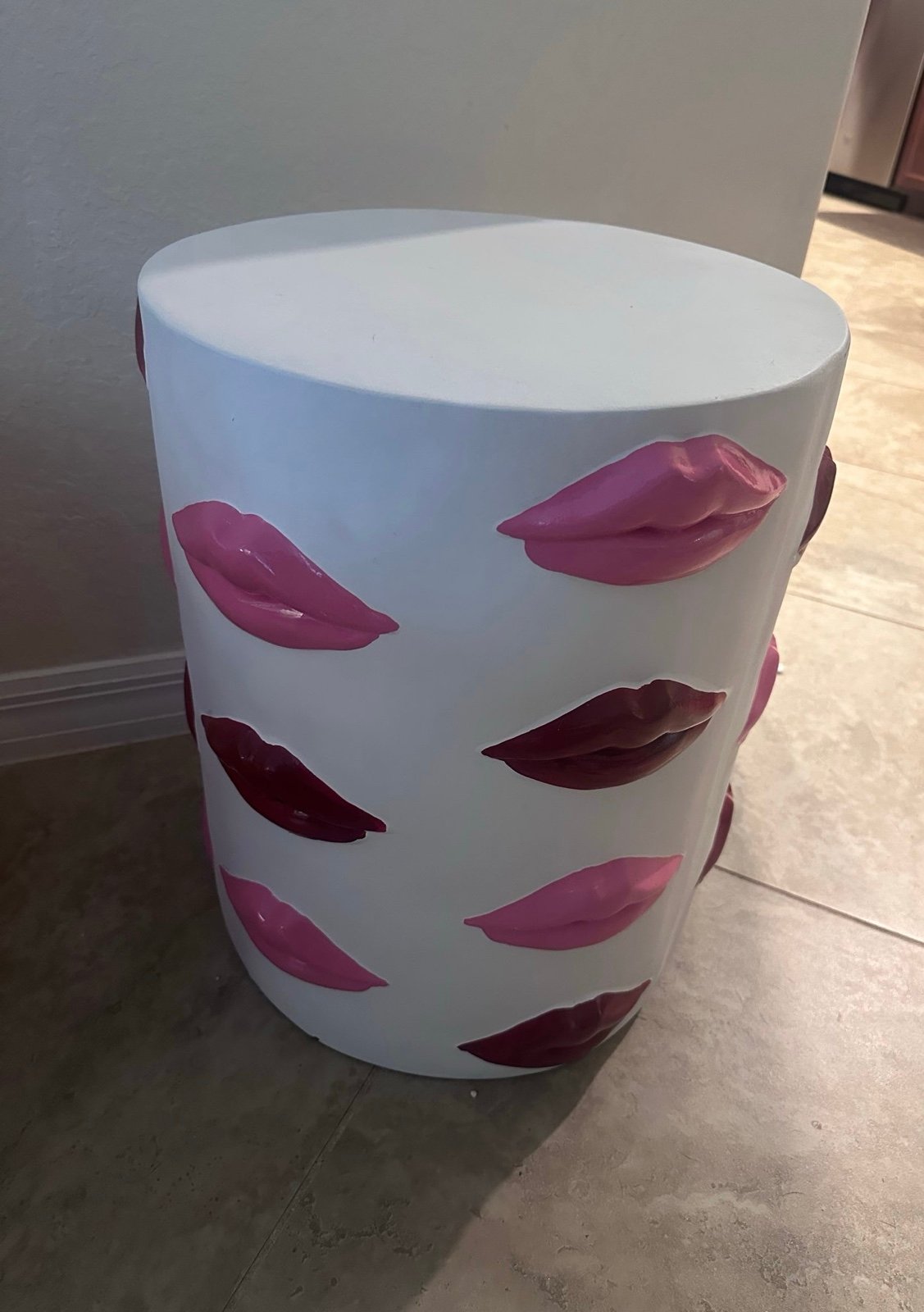 Red and Pink Lips Stool/Side Table