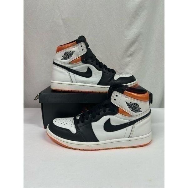 Nike Air Jordan 1 Retro High OG Electro Orange Men's 555088-180 Size 8.5 VNDS