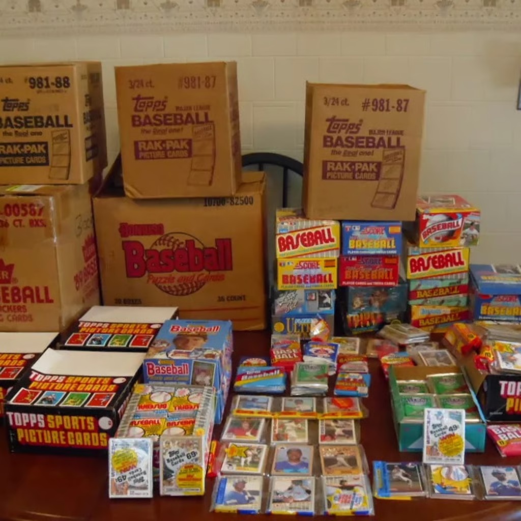 220 Cards In Old Unopened Baseball Card Packs From Old Mom And Pop Corner Store