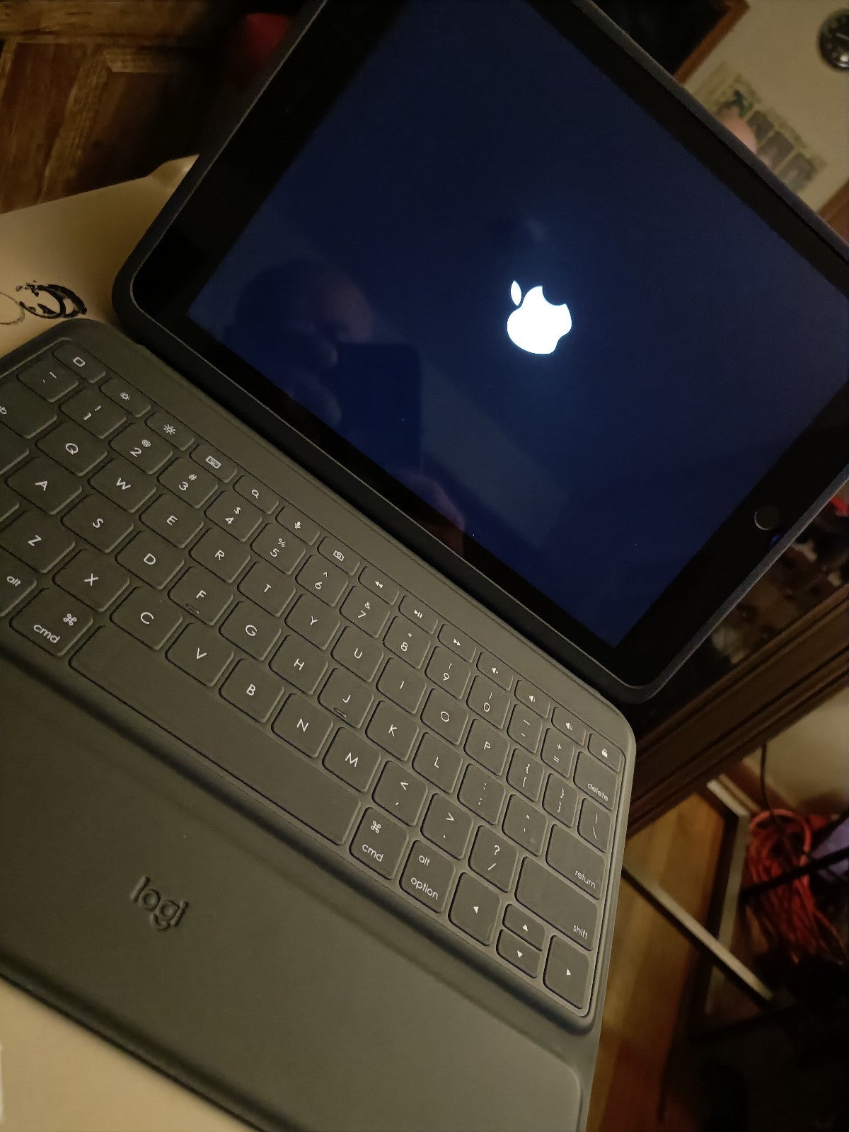 Apple sales iPad 7th Gen -