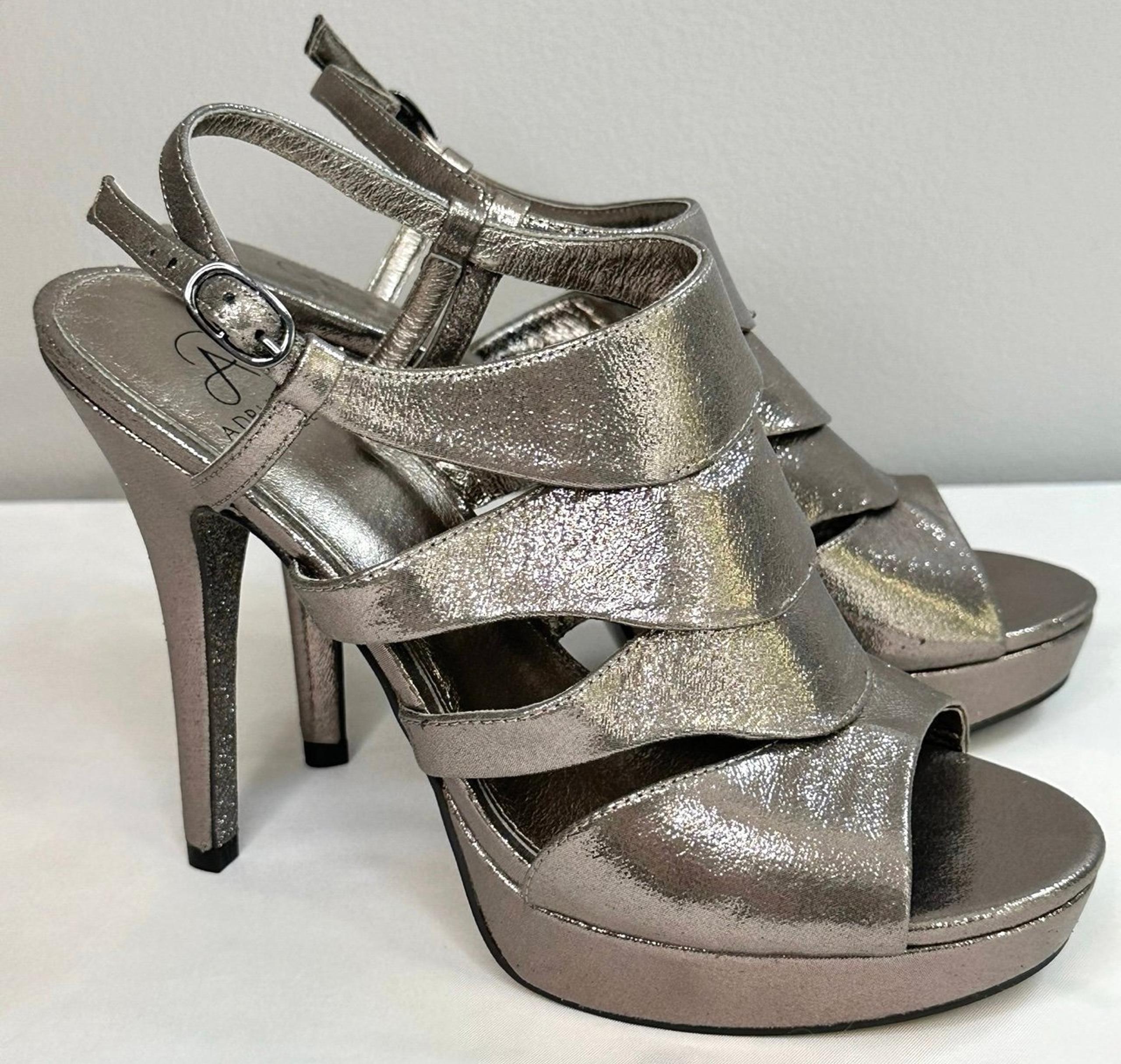 Heels Women’s Adrianna Papell Elda Gunmetal Metallic Silver platform 8.5