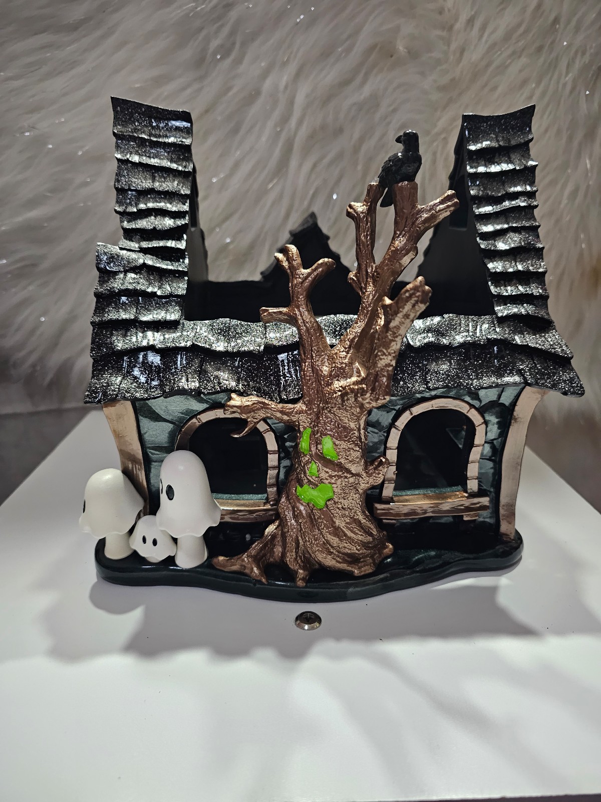 2022 BATH & BODY WORKS HAUNTED HOUSE LUMINARY