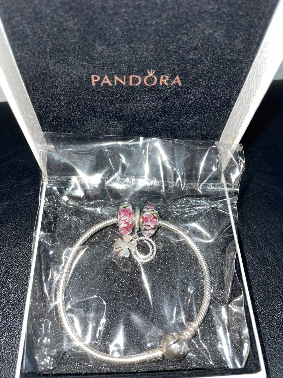 PANDORA Disney Moments Sparkling Mickey Mouse & Snake Chain Braclet & Luck & Cou