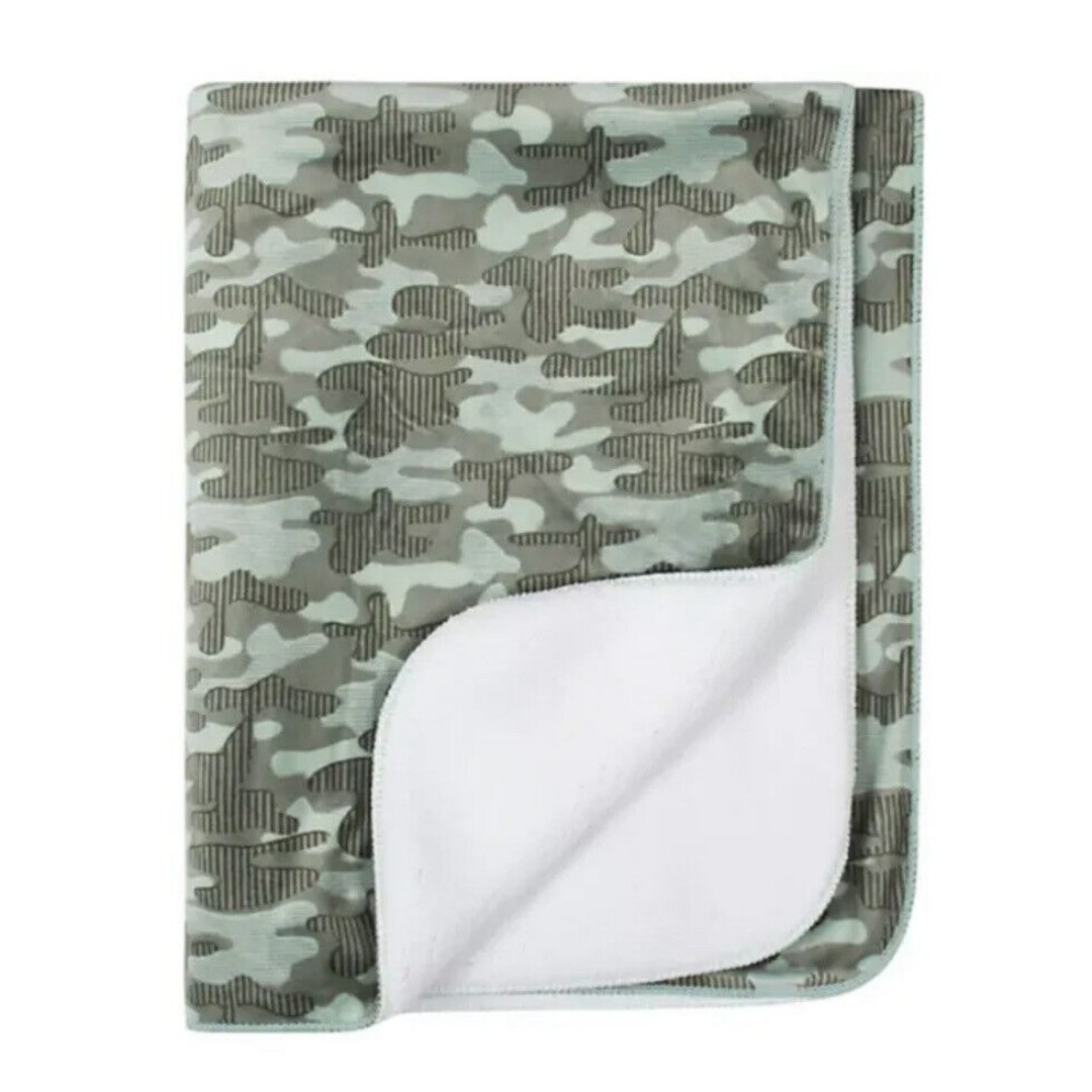 New Just Born Green Camouflage Baby Blanket White Sherpa Soft Cuddly Plush Boys