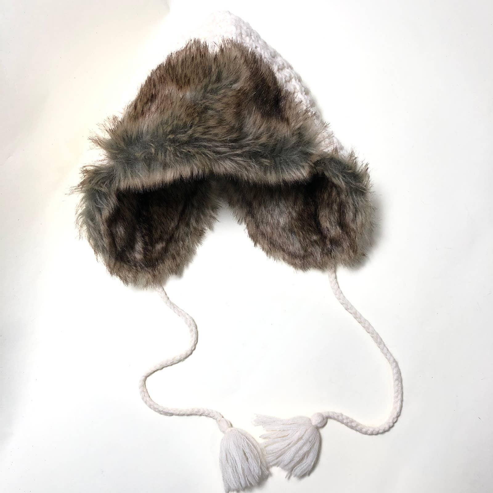 Wool kids winter hat one size 4/6yrs