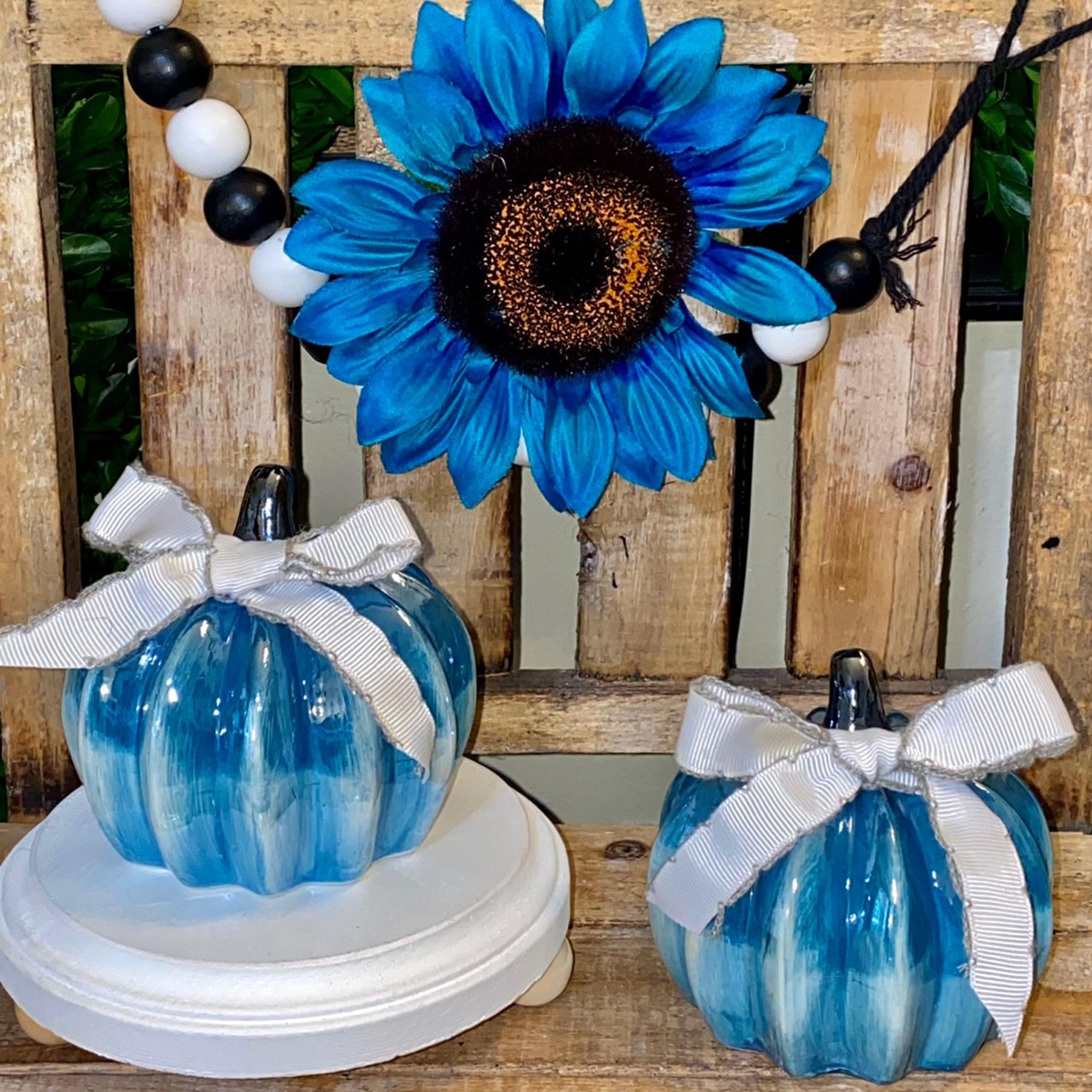 Farmhouse Iridecent Ceramic Pumpkins With Bows
