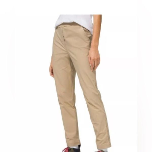 Lululemon Flat Front Your True Trouser 7/8 pants in 'Trench' Beige Size 14