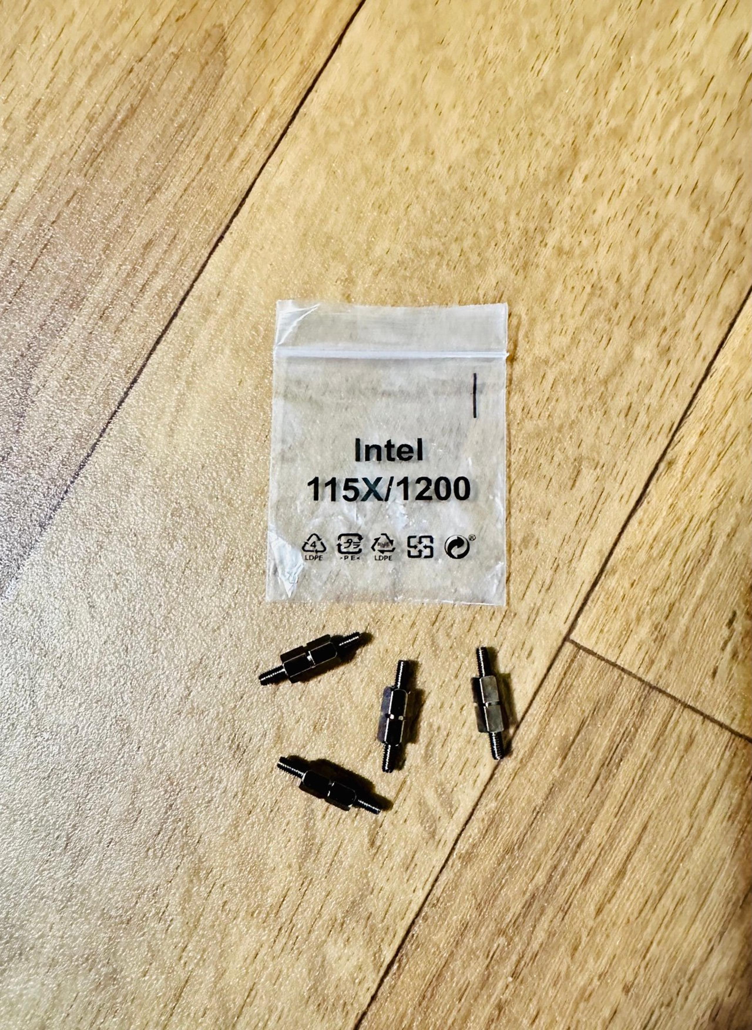 Corsair Intel 1151/1200 Mounting Standoff Screws (x4) for iCue Elite Cappelix