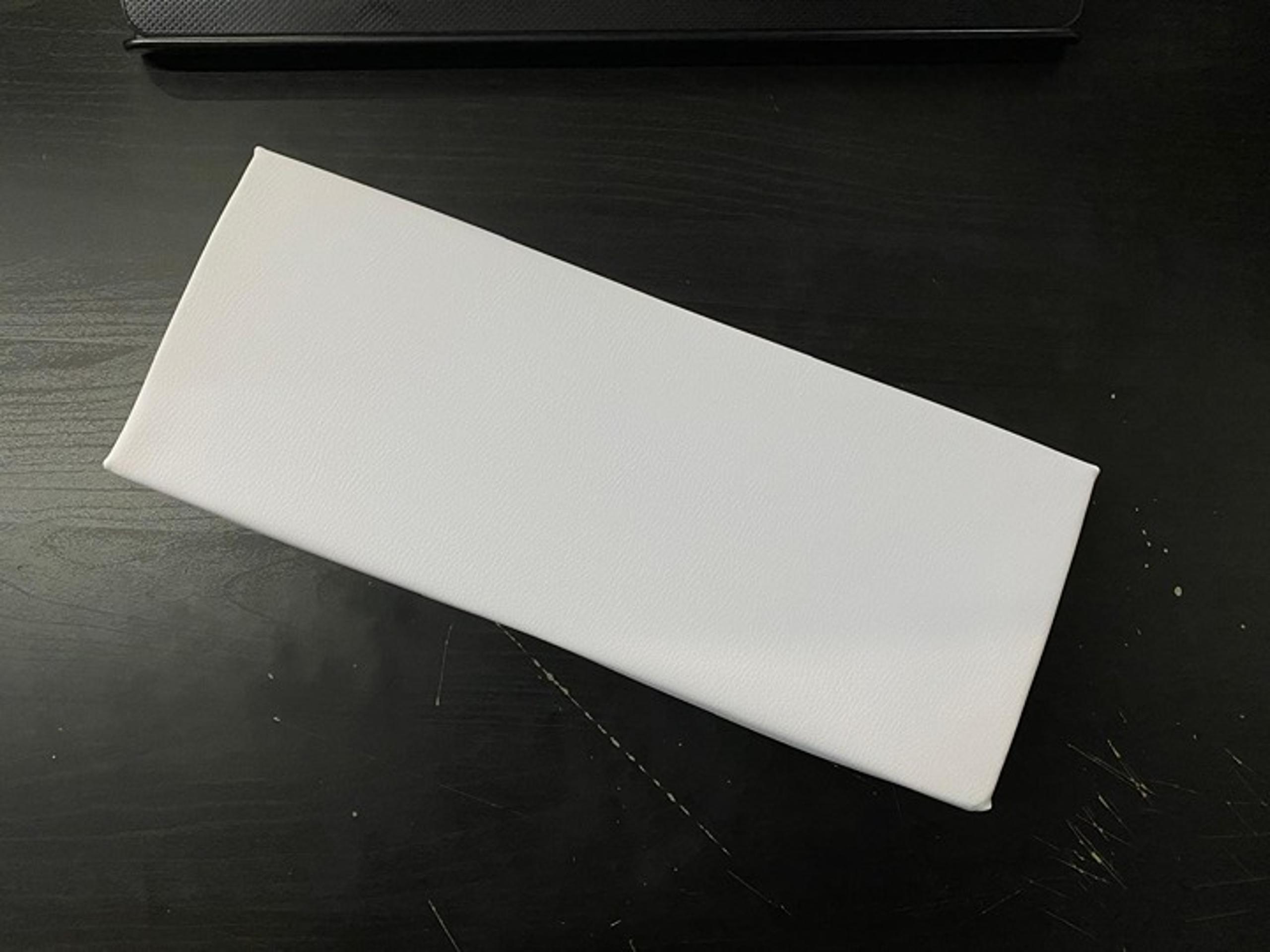 Kiara Sky Nail Arm Rest - WHITE #1 (NO PACKAGING) - RETAIL PRICE: $69.99