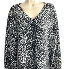 Brouch Walker 100% Cashmere Leopard Print Sweater - Size L - V Neck