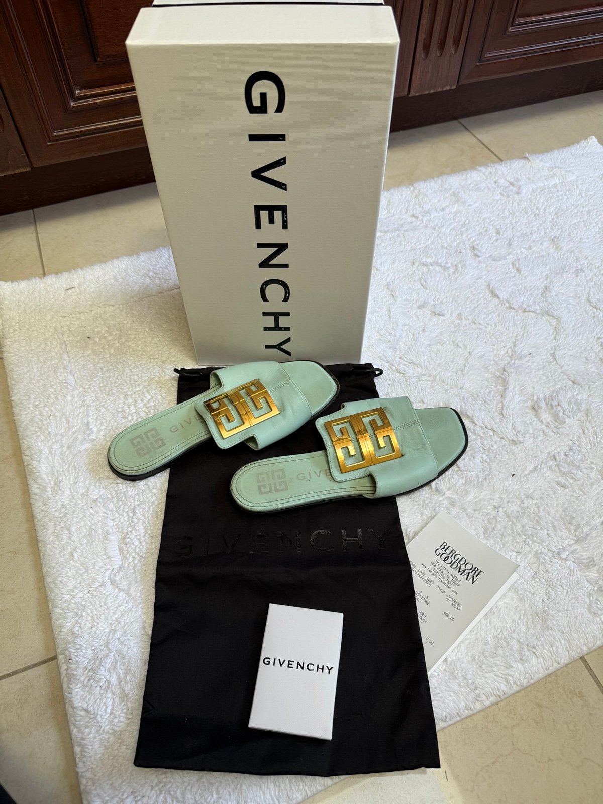 Givenchy flats