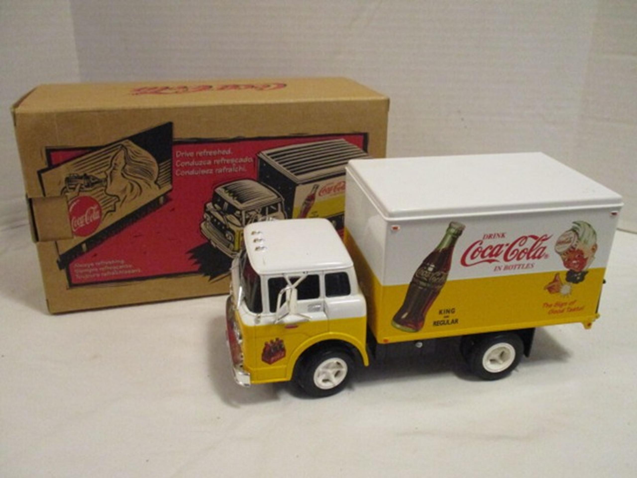 Coca-Cola (ERTL) - 1958 C-800 Delivery Truck -1:25 Scale