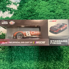 Kyle Busch 2023 Cheddars 1:24 nascar diecast