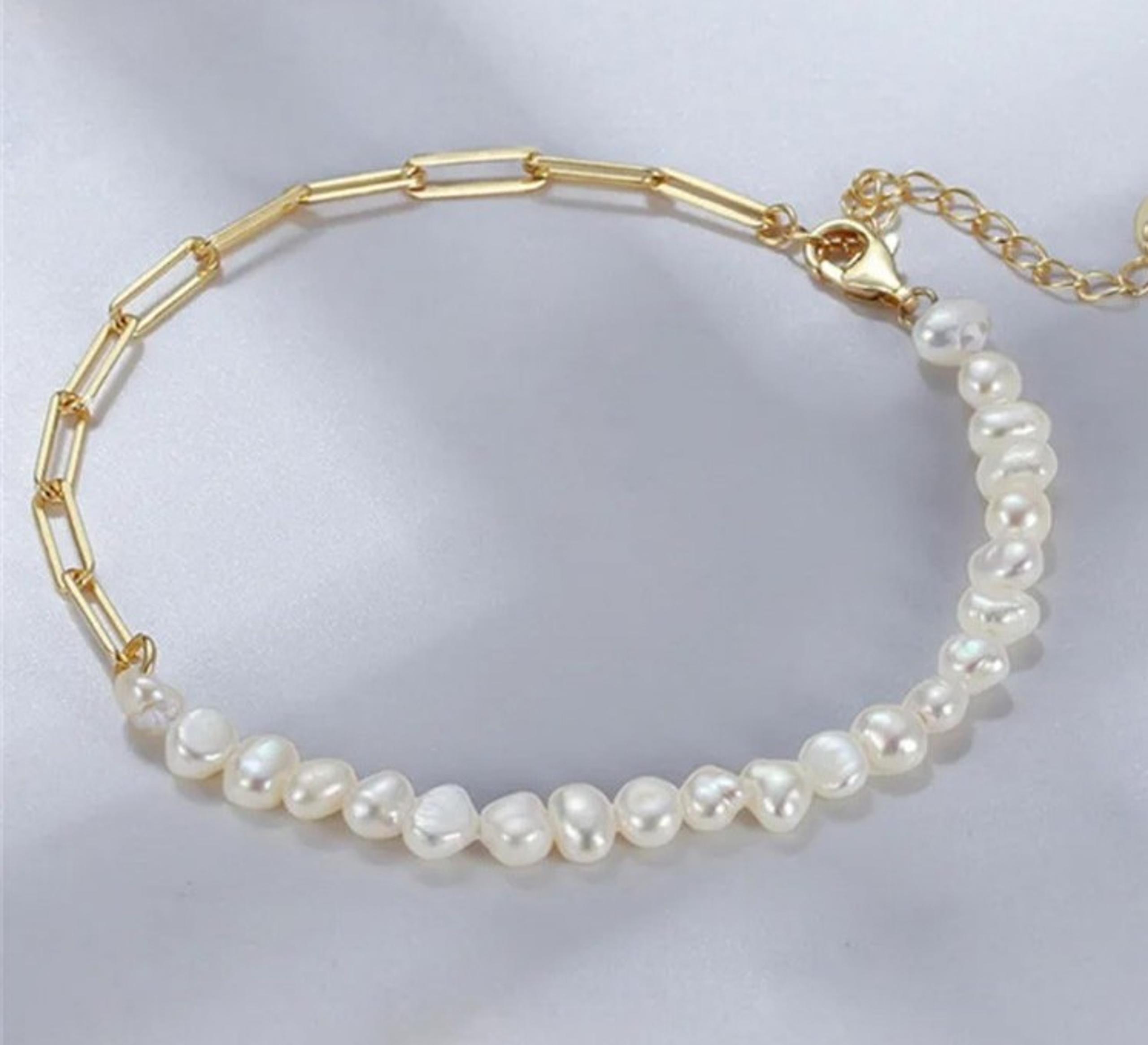 pearl bracelet