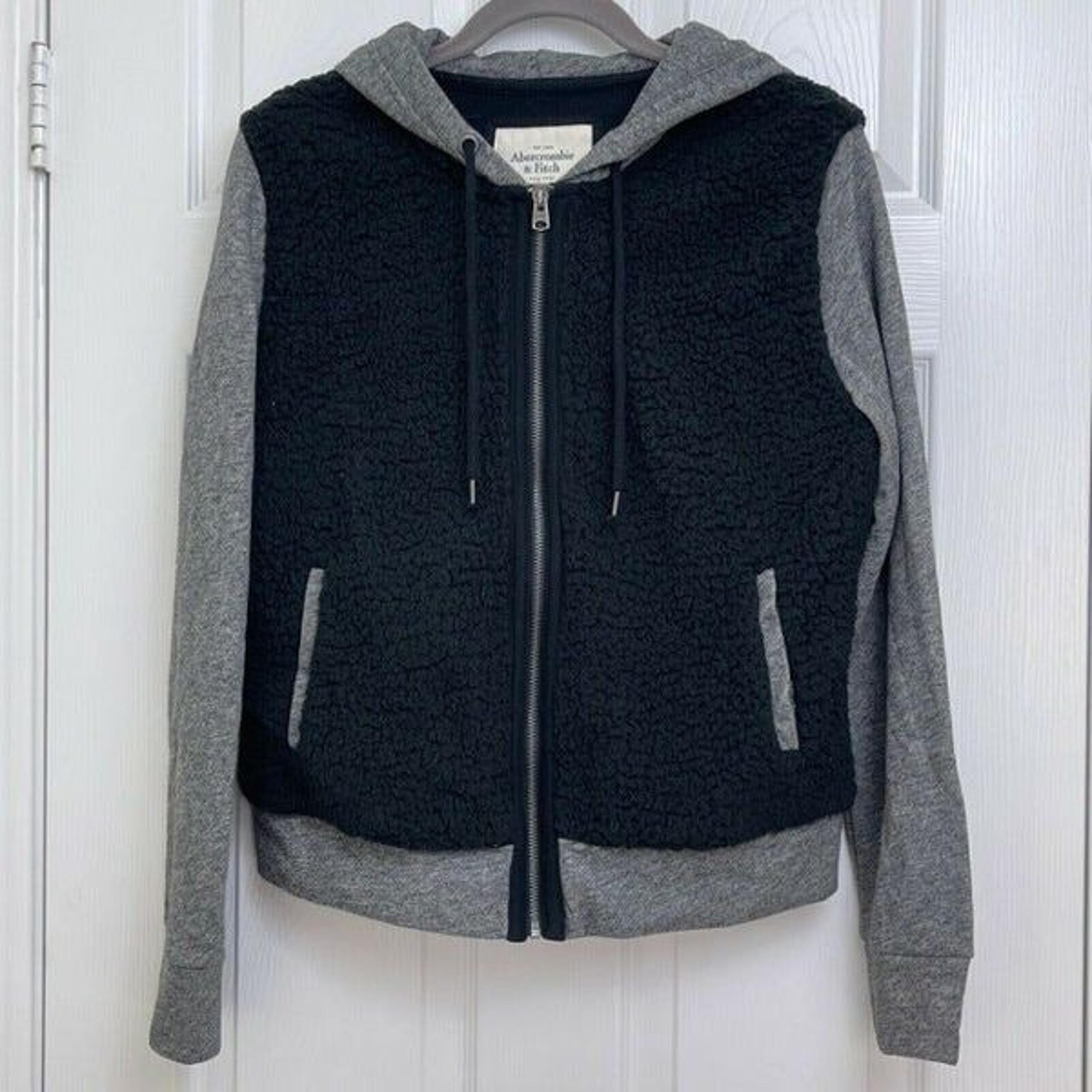 Abercrombie & Fitch Zippered Hoodie Women's M Black & Gray Super Soft