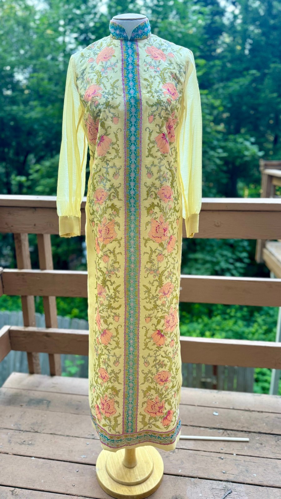Vintage Alfred Shaheen Hostess Dress