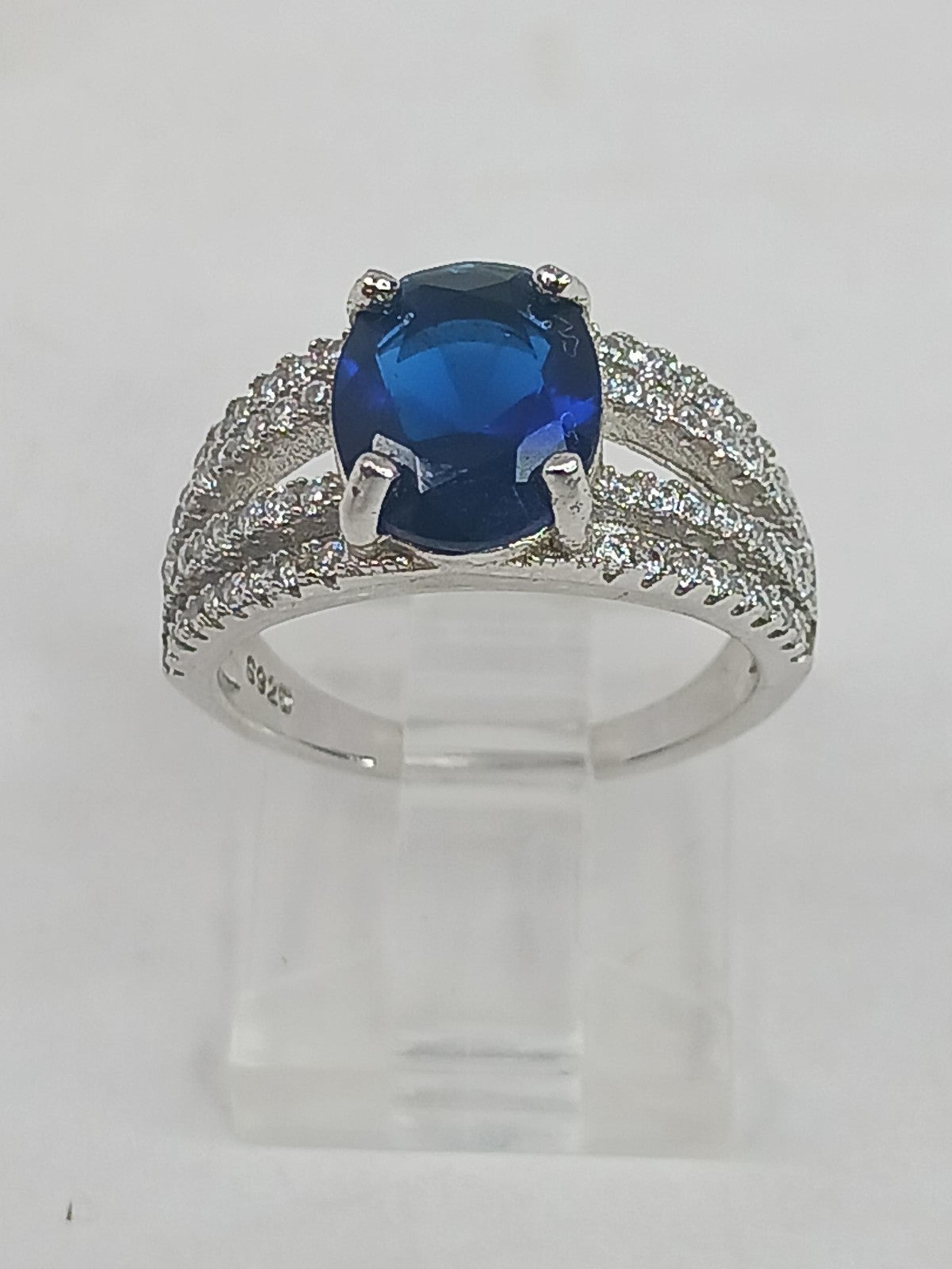 .925 Sterling Silver Ring with Dark Blue CZ Sz 6 5mm