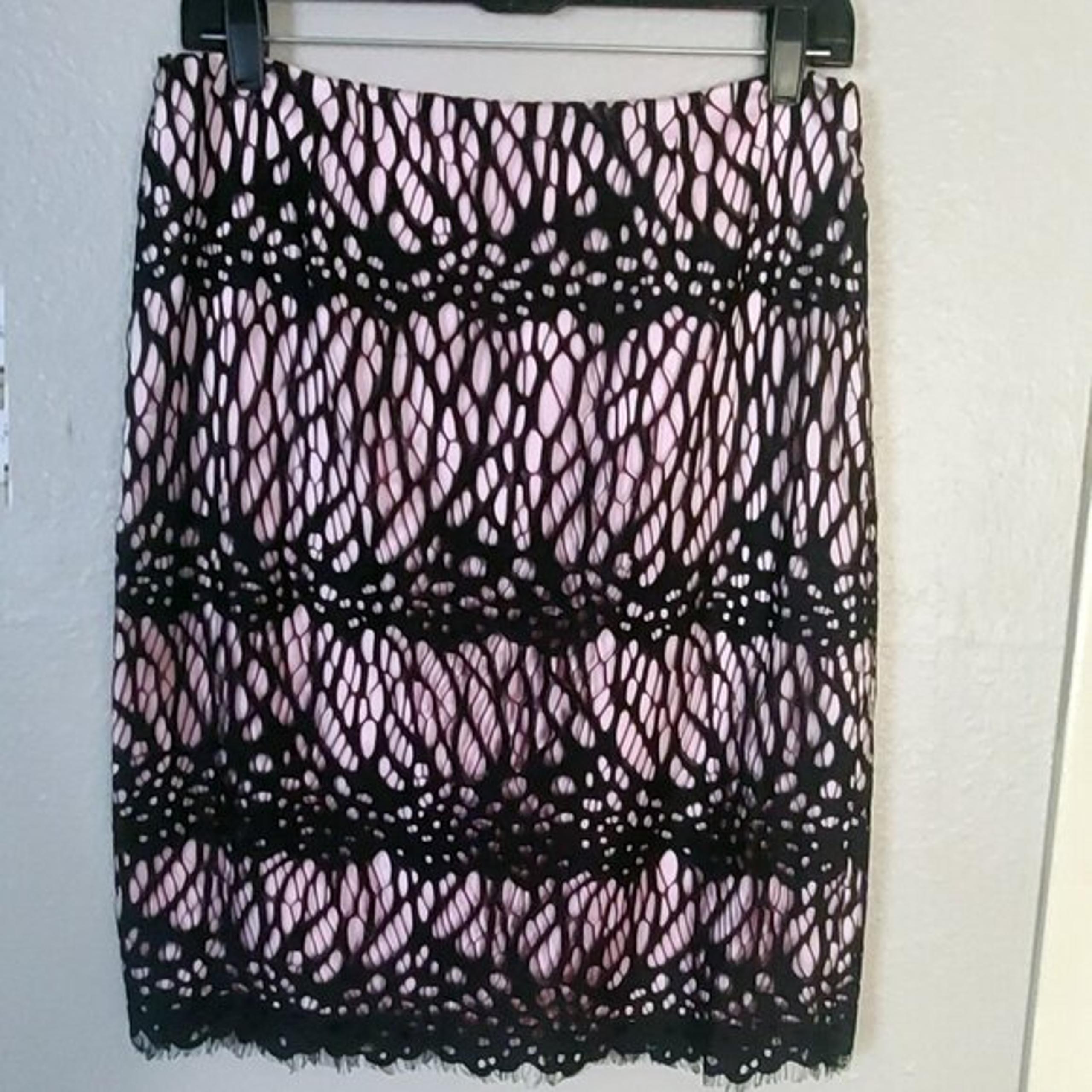 Women's CARLISLE Operetta Silk Lace Black Pink Lined Pencil Skirt Sz 8 EUC