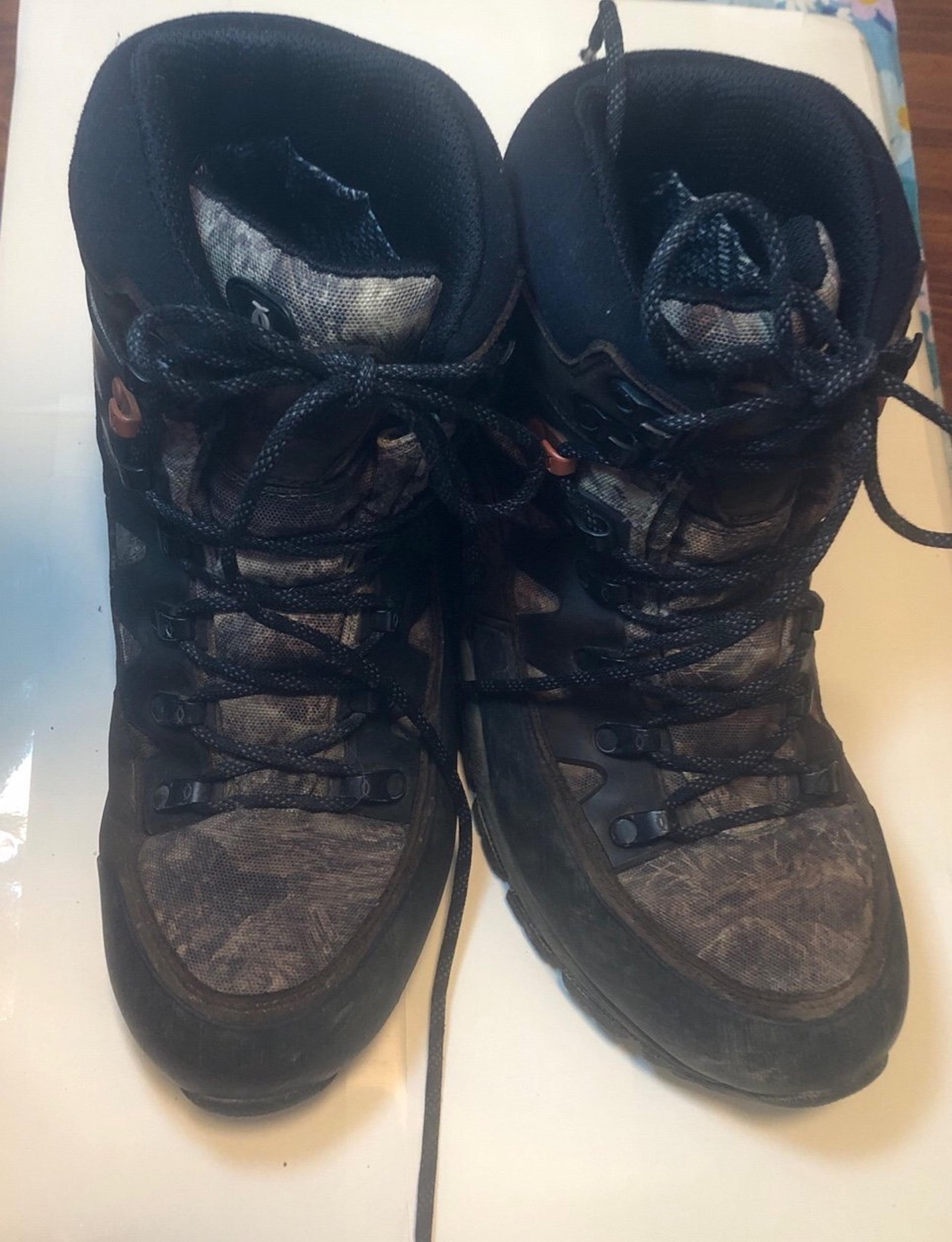 Men’s hiking Boots size 10 by Cabela’s Pre-Owned