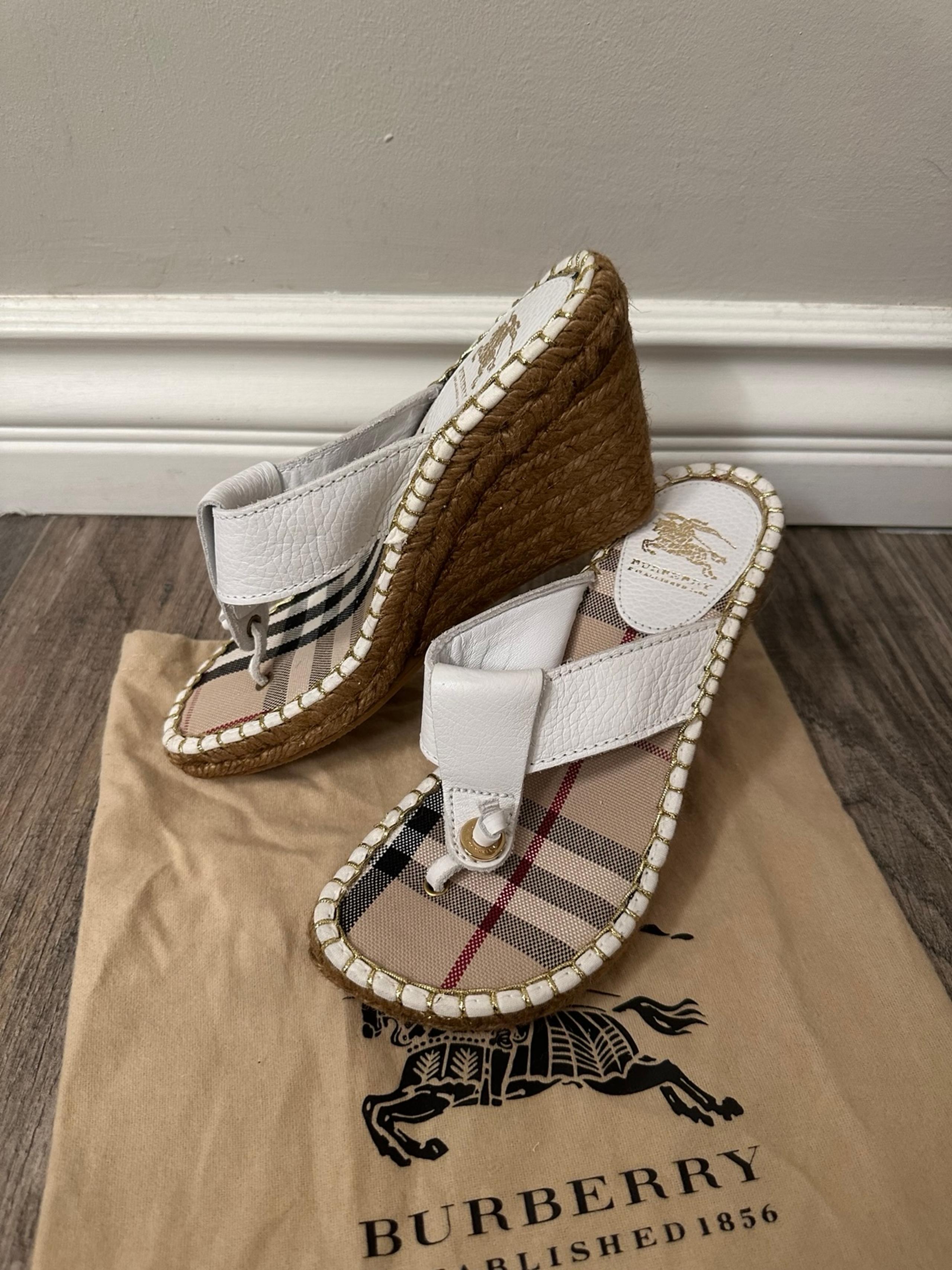 NWOT Burberry Nova Check Plaid White Leather Espadrille Wedge Sandals size 35