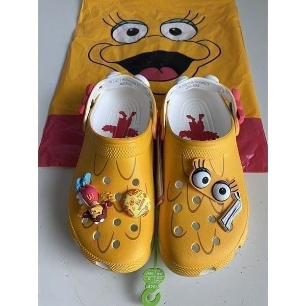 McDonald's X Crocs Birdie Classic Clogs LIMITED EDITION Men’s Sz 7 Women’s 9 NEW