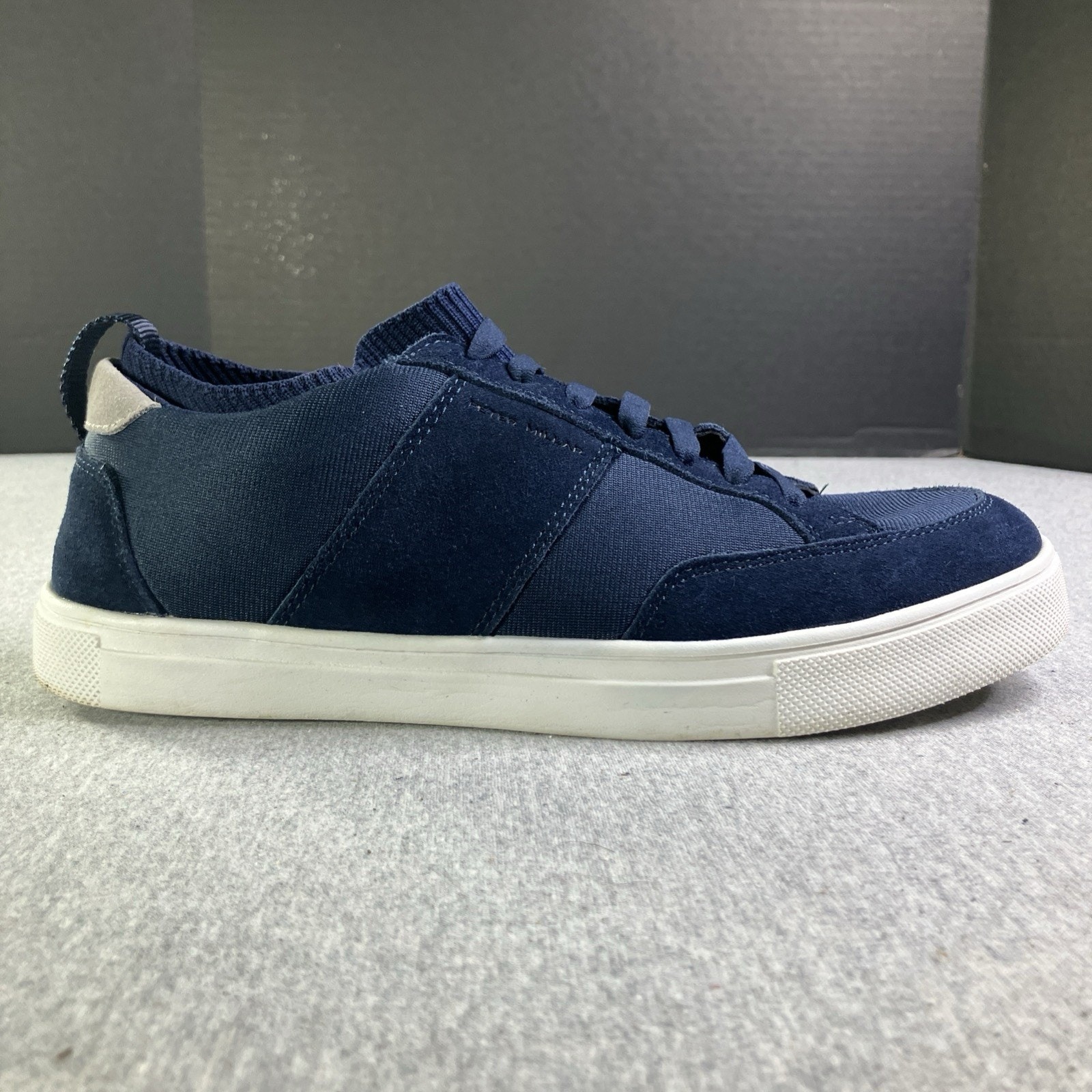 Peter Millar Hyperlight drift shoes Men's Size 9.5 Blue White MS22EF22 Sneakers