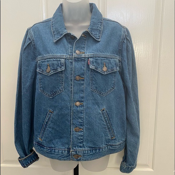 LEVI’S Blue Denim Trucker Jacket L