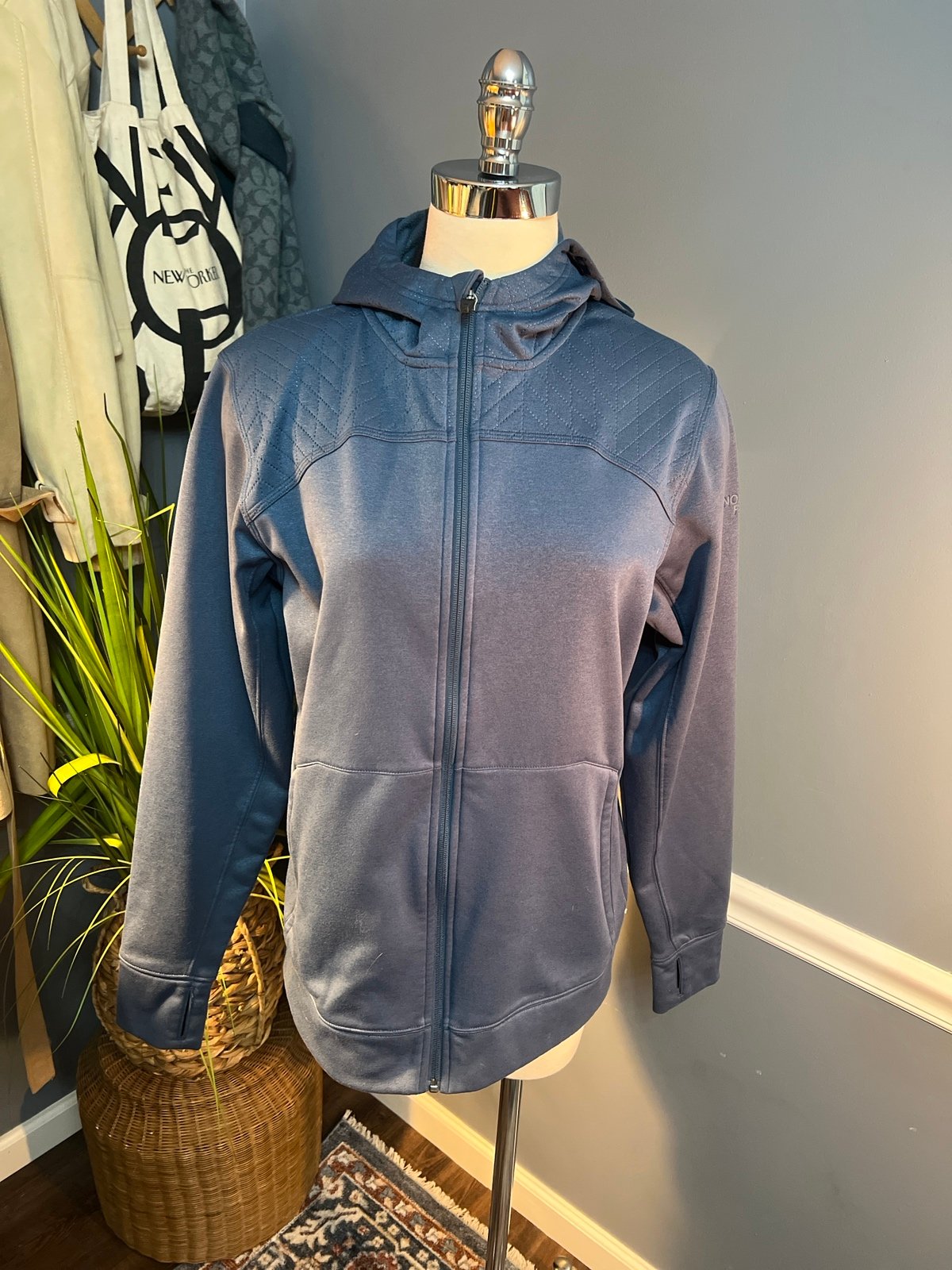 The North Face Mountain Athlete Slate Blue full zip hoodie men’s size medium