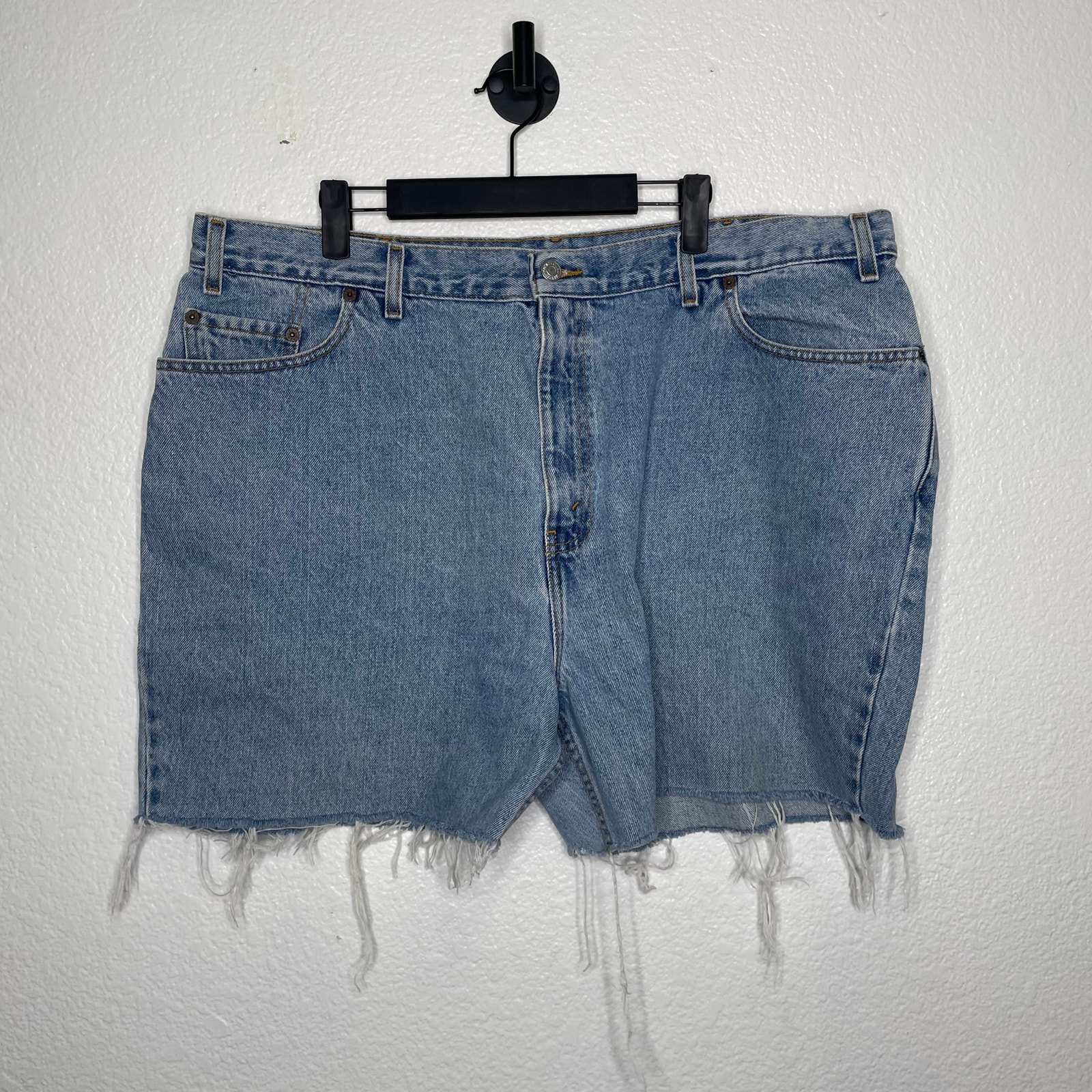 Levi's Womens Shorts Size 22 550 Relaxed Fit Denim Blue Light Wash DIY