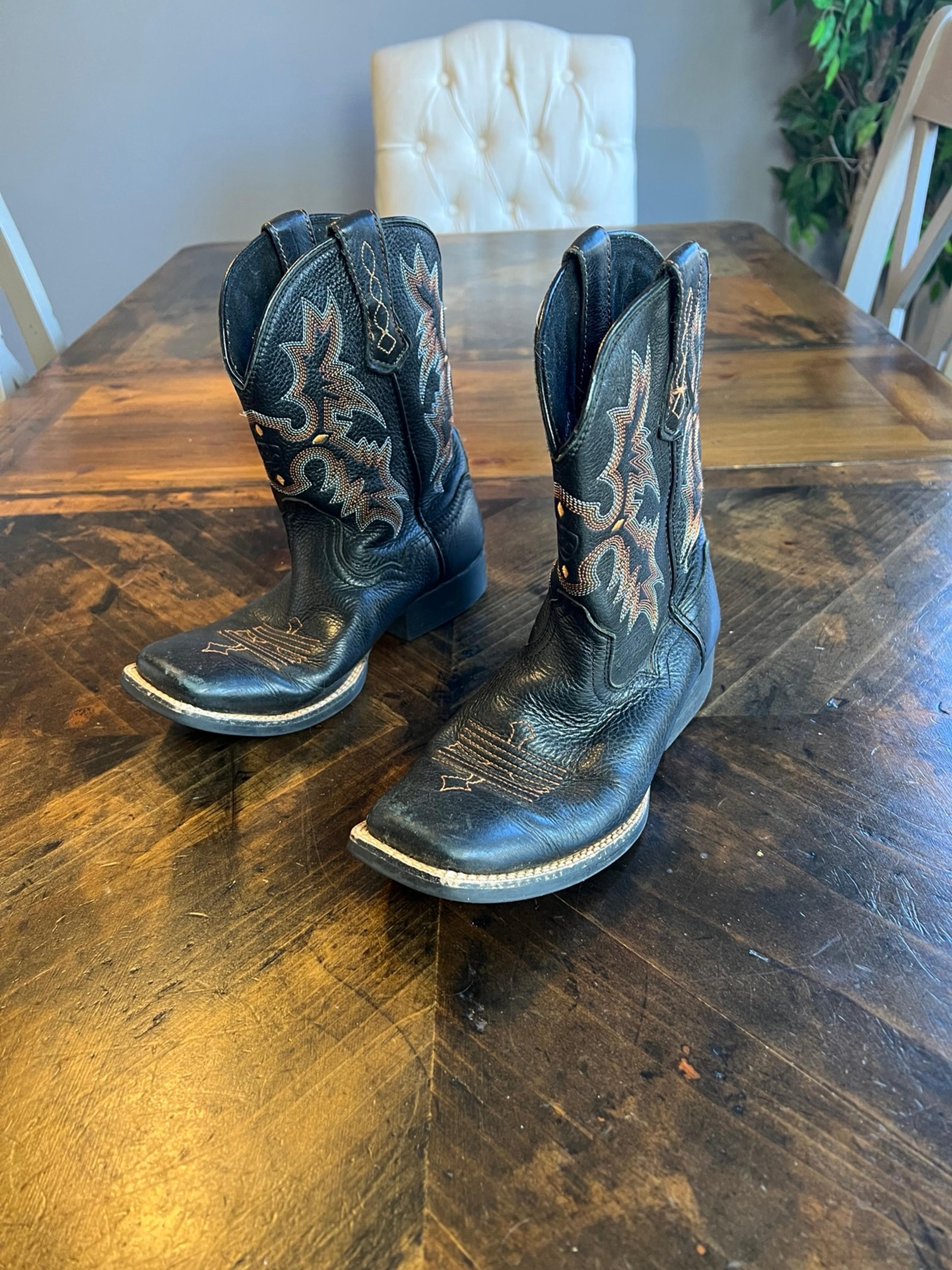Ariat Youth Size 3.5 Black Leather Tombstone Cowboy Boots