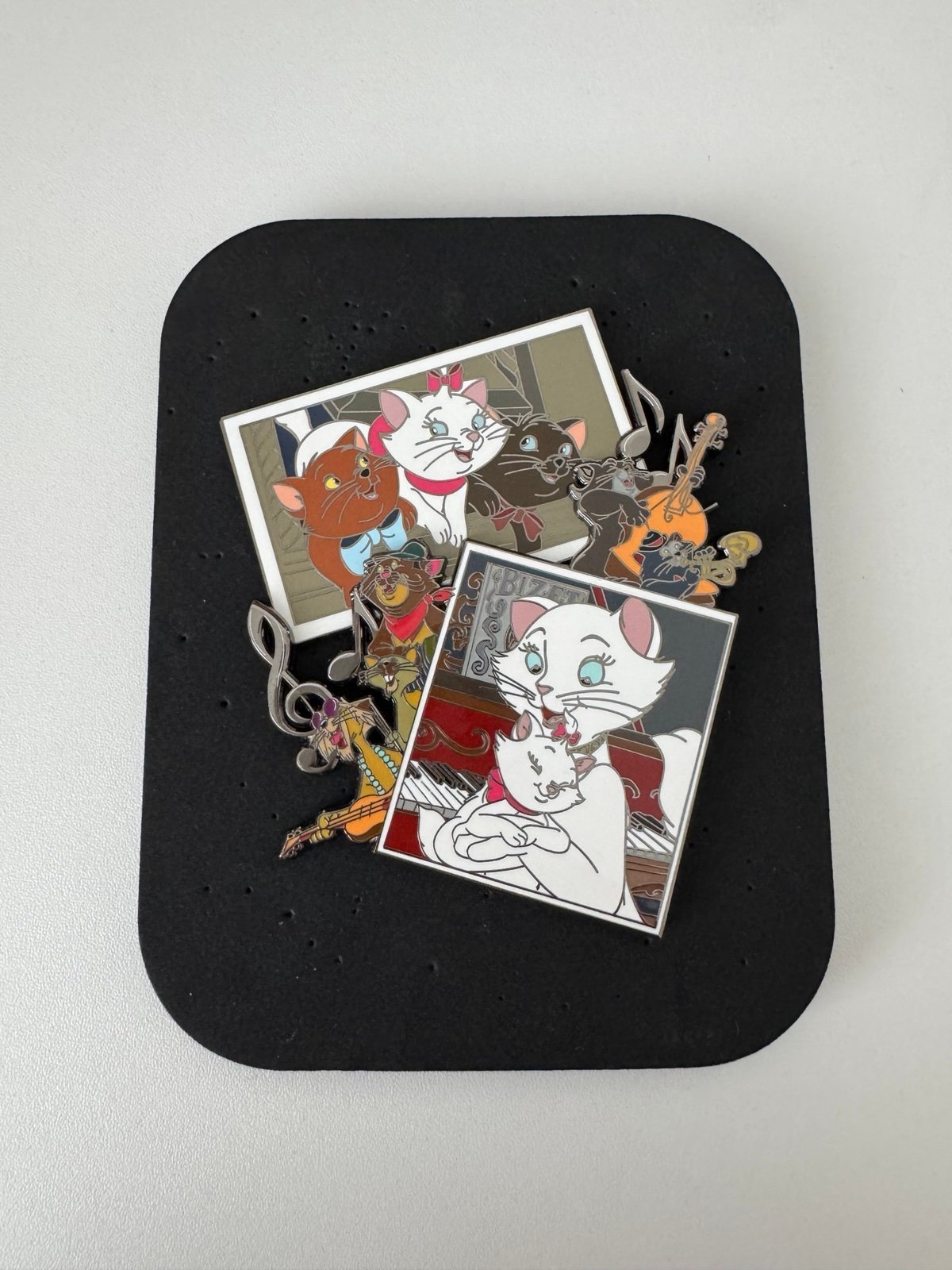 Fantasy - Disney Jumbo Aristocats Pin LE50