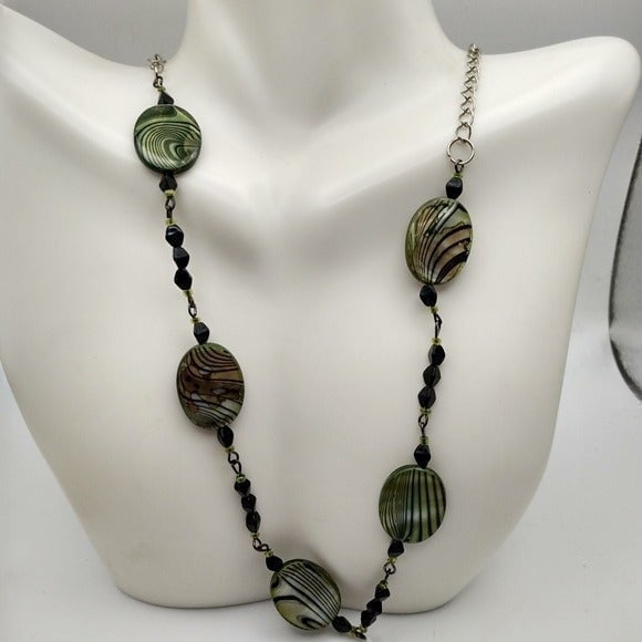 Zebra green abalone shell necklace