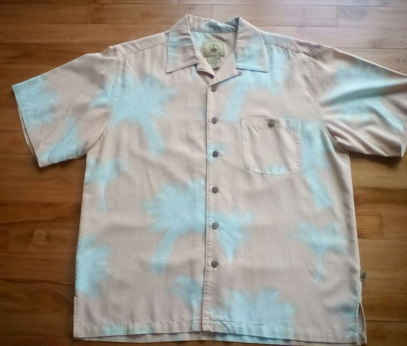 JOE MARLIN Men's Shirt; 'LIKE-NEW'; STUNNINGLY BEAUTIFUL ; Size: Large
