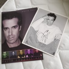 DAVID COPPERFIELD WORLD TOUR BOOK AND AUTOGRAPGHED PHOTO
