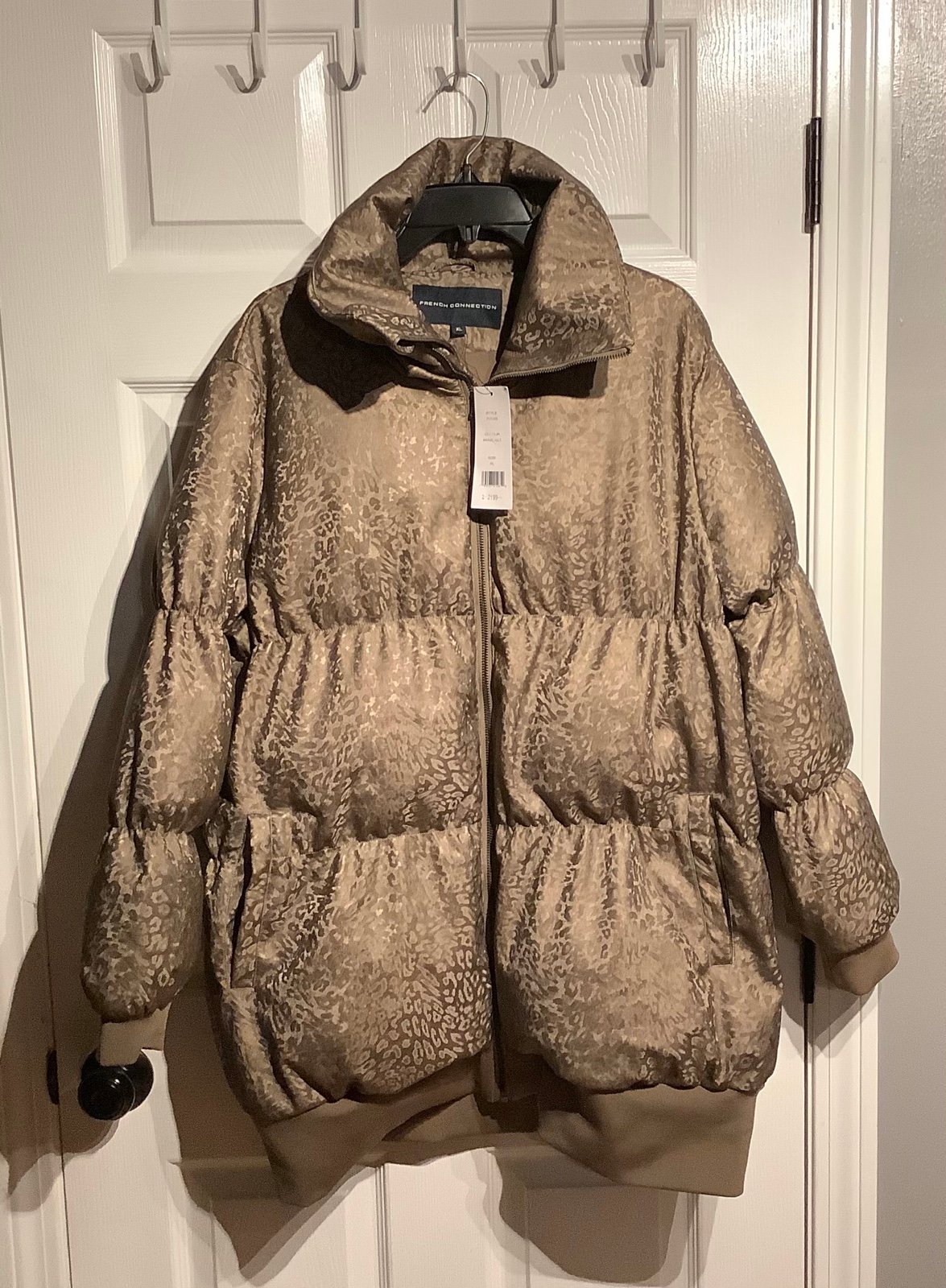 French Connection Women’s Puffer Jacket Brown Leopard Parka XL NWT.