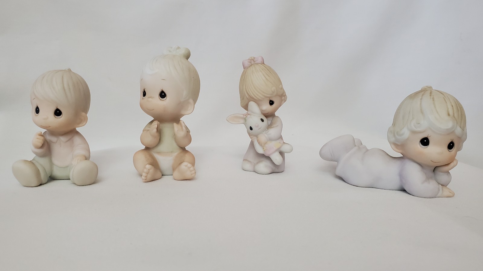 Precious Moment Figurine Lot of 4