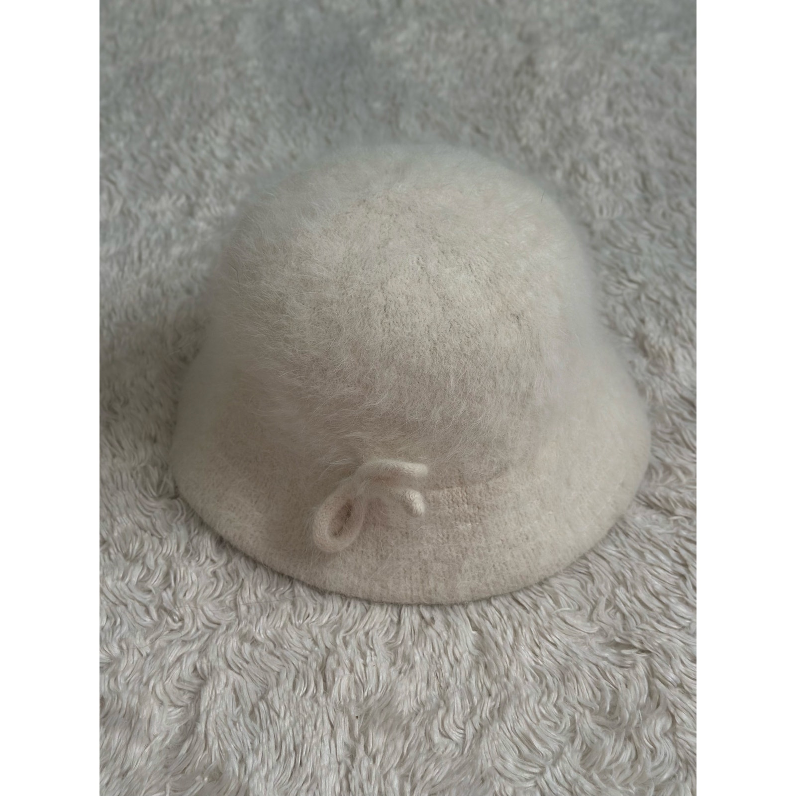 Gorgeous Vintage Cream White Ivory Angora Fuzzy Bucket Hat with Bow